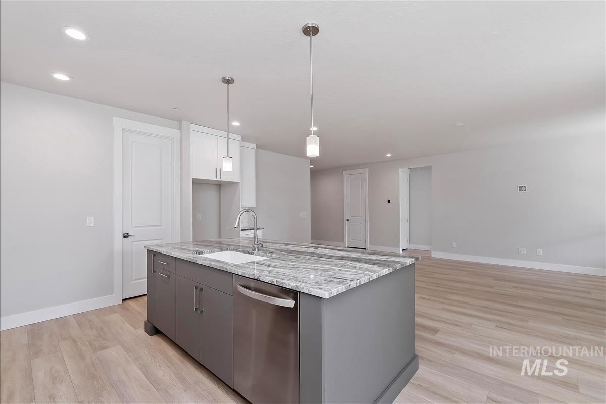 485 Hidden Mill Ct, Middleton, Idaho 83644, 4 Bedrooms, 3 Bathrooms, Residential For Sale, Price $574,900,MLS 98942373