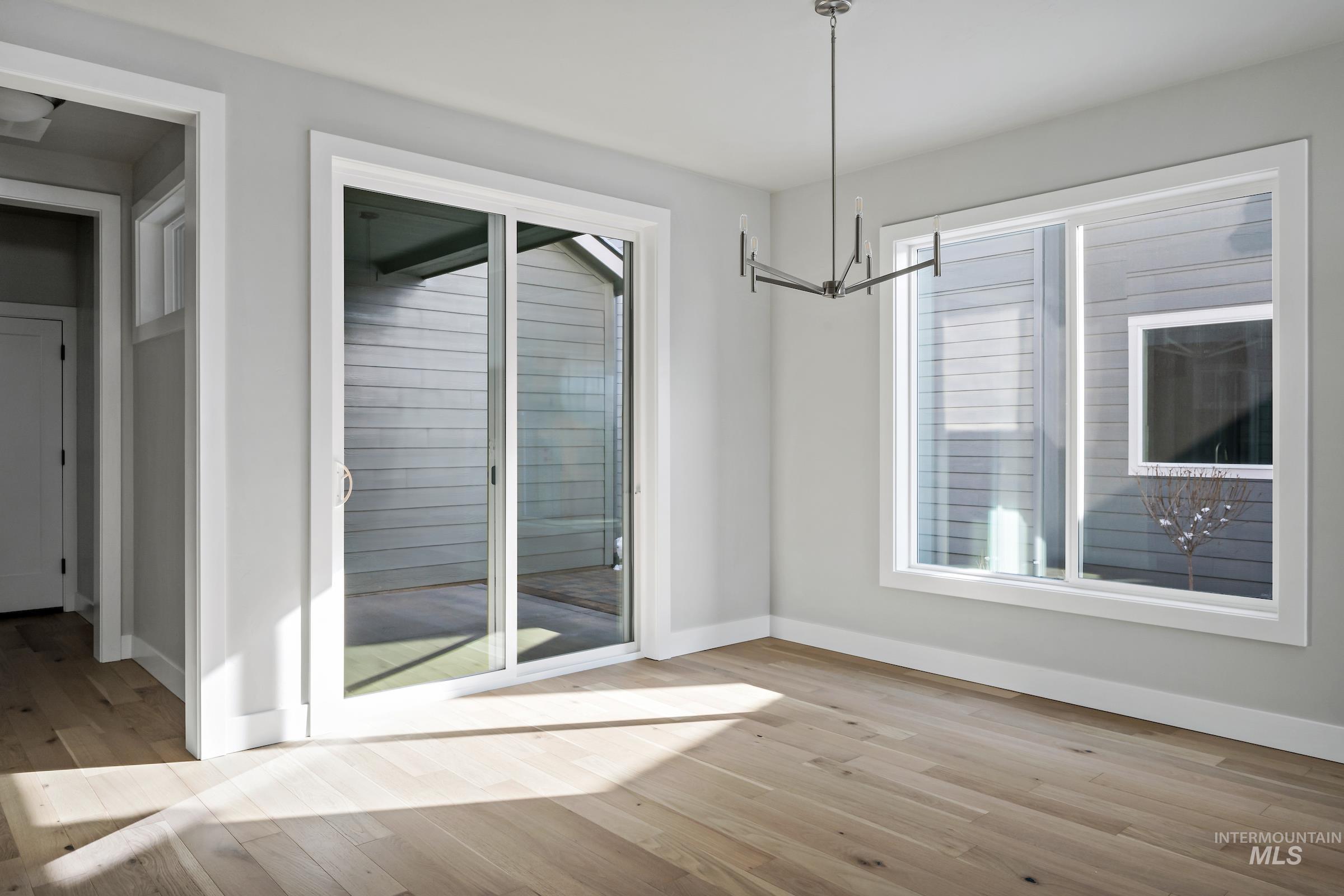 6080 S Apex Ave, Meridian, Idaho 83642, 3 Bedrooms, 2.5 Bathrooms, Residential For Sale, Price $529,900, 98942486