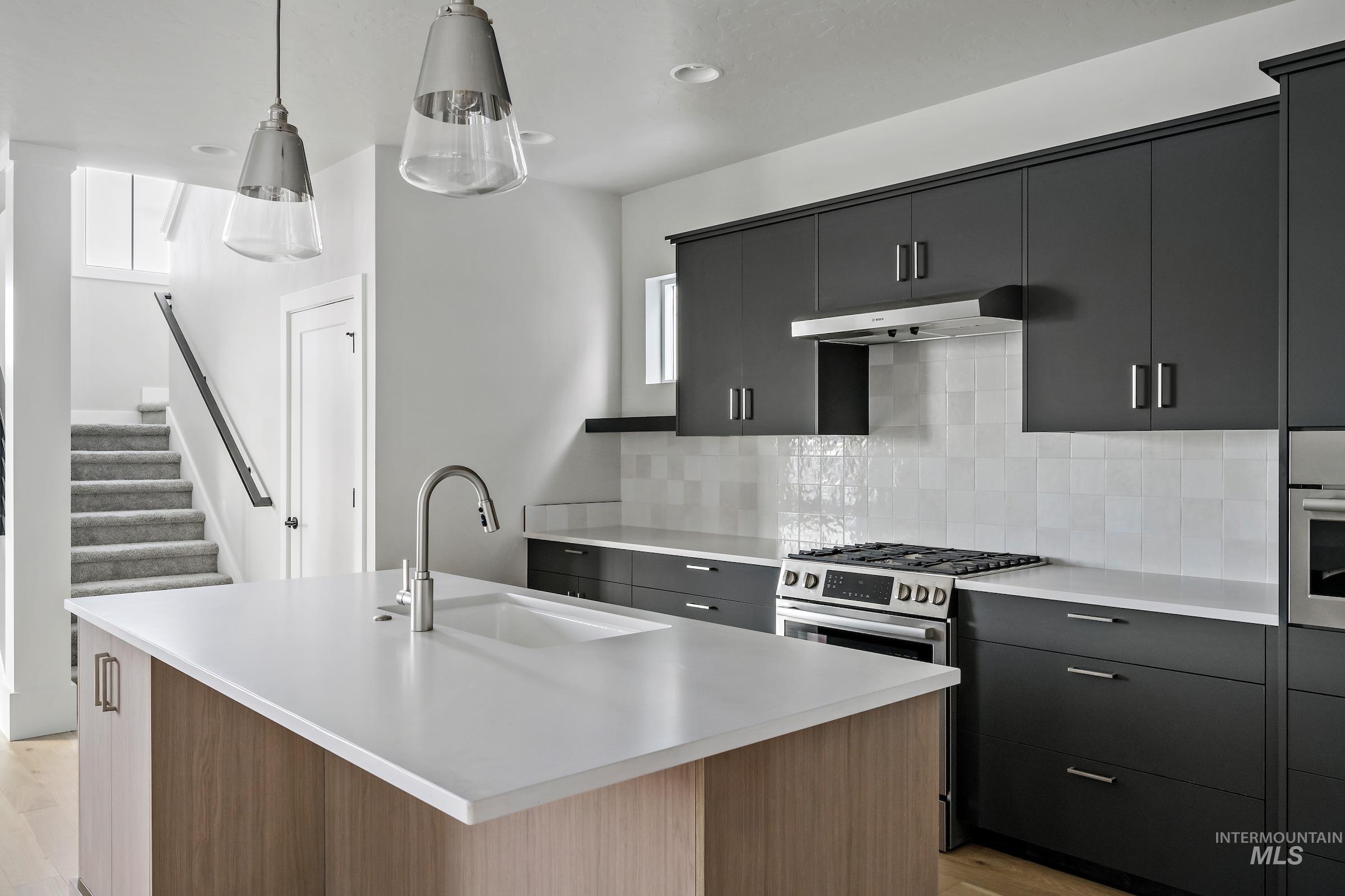 6080 S Apex Ave, Meridian, Idaho 83642, 3 Bedrooms, 2.5 Bathrooms, Residential For Sale, Price $529,900, 98942486