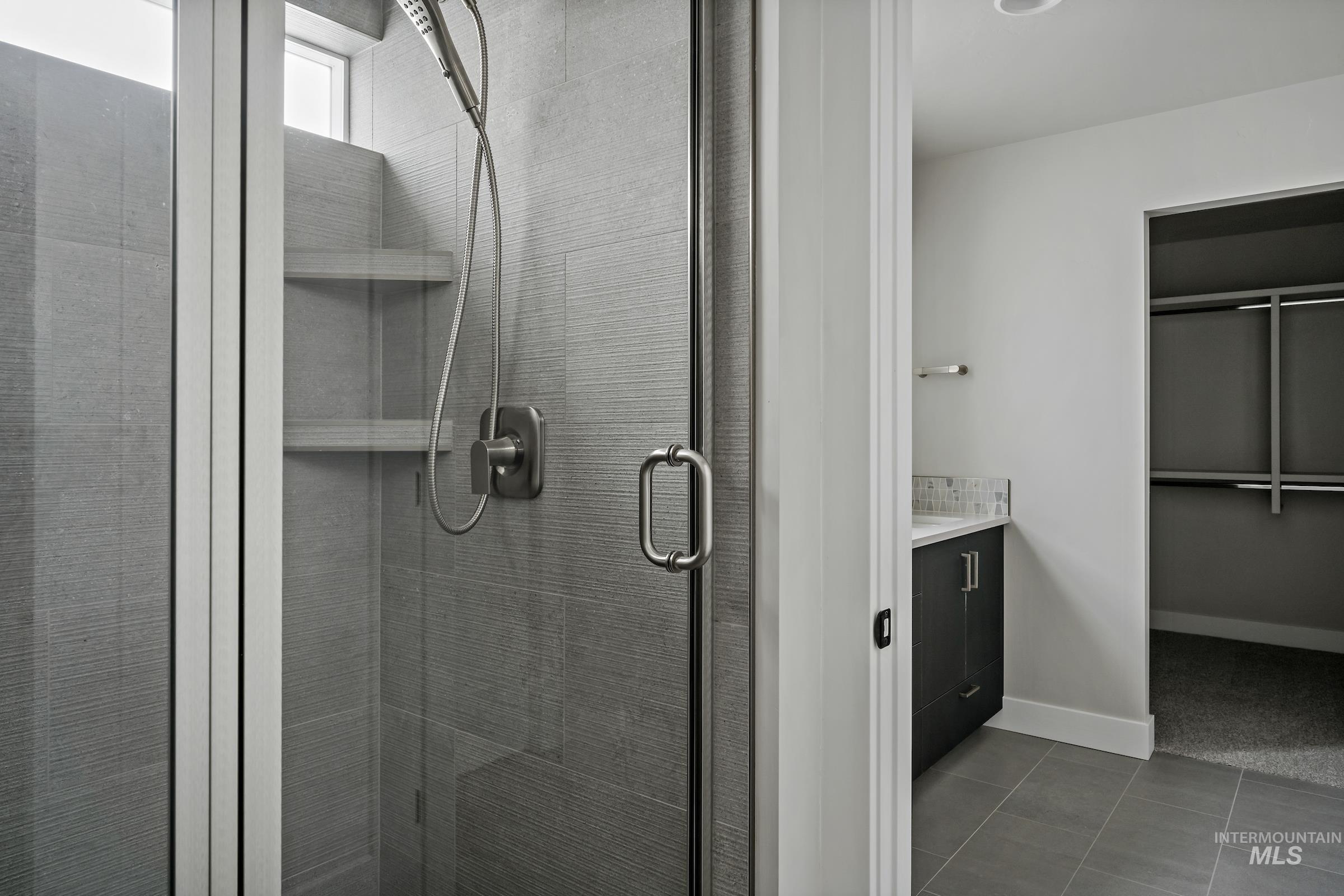 6080 S Apex Ave, Meridian, Idaho 83642, 3 Bedrooms, 2.5 Bathrooms, Residential For Sale, Price $529,900, 98942486