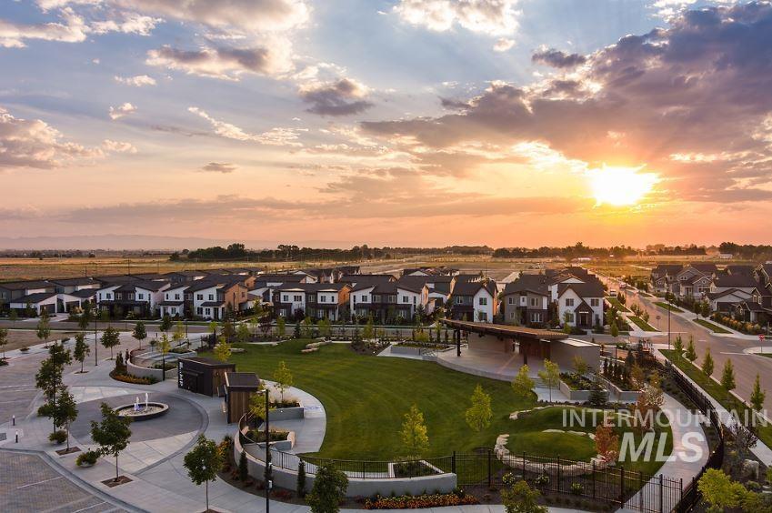 View of home's community featuring a residential view and a patio area