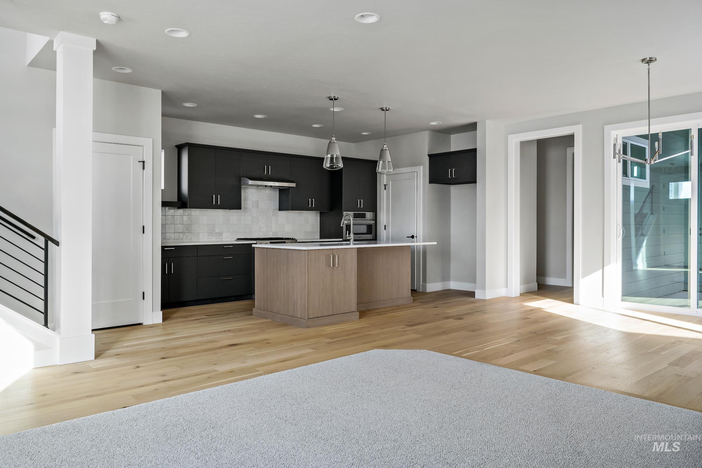 6080 S Apex Ave, Meridian, Idaho 83642, 3 Bedrooms, 2.5 Bathrooms, Residential For Sale, Price $529,900, 98942486