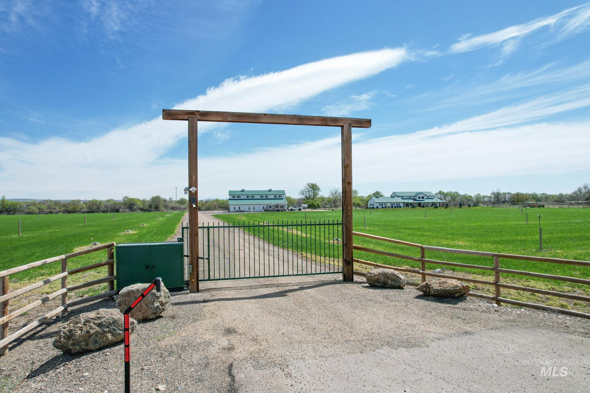 4460 Hwy 201, Ontario, Oregon 97914, 4 Bedrooms, 4 Bathrooms, Farm & Ranch For Sale, Price $2,200,000,MLS 98942606