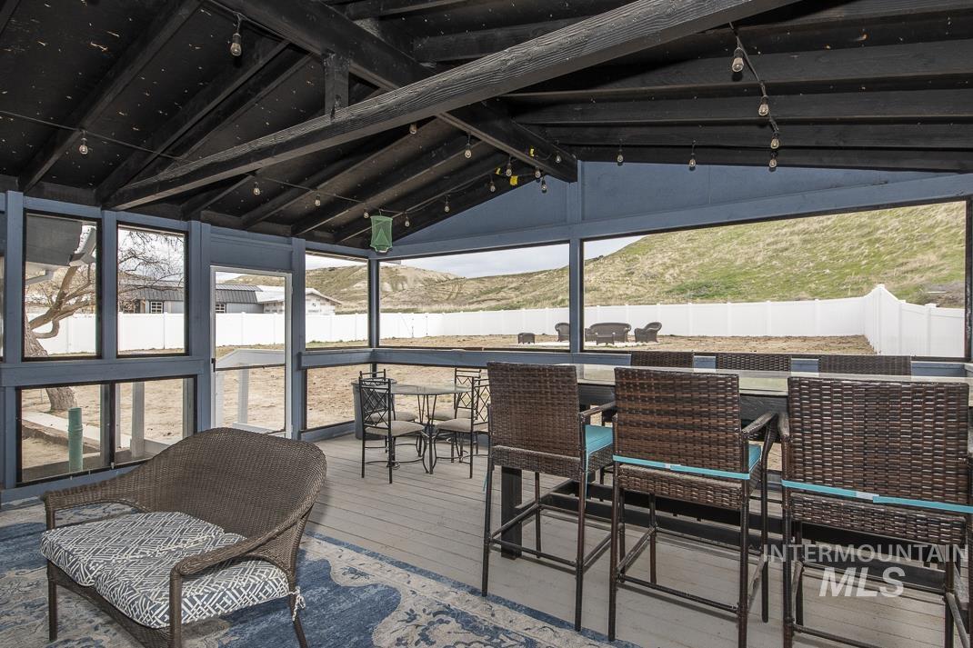 16758 Deer Flat Rd, Caldwell, Idaho 83607, 2 Bedrooms, 2 Bathrooms, Residential For Sale, Price $575,000,MLS 98942645