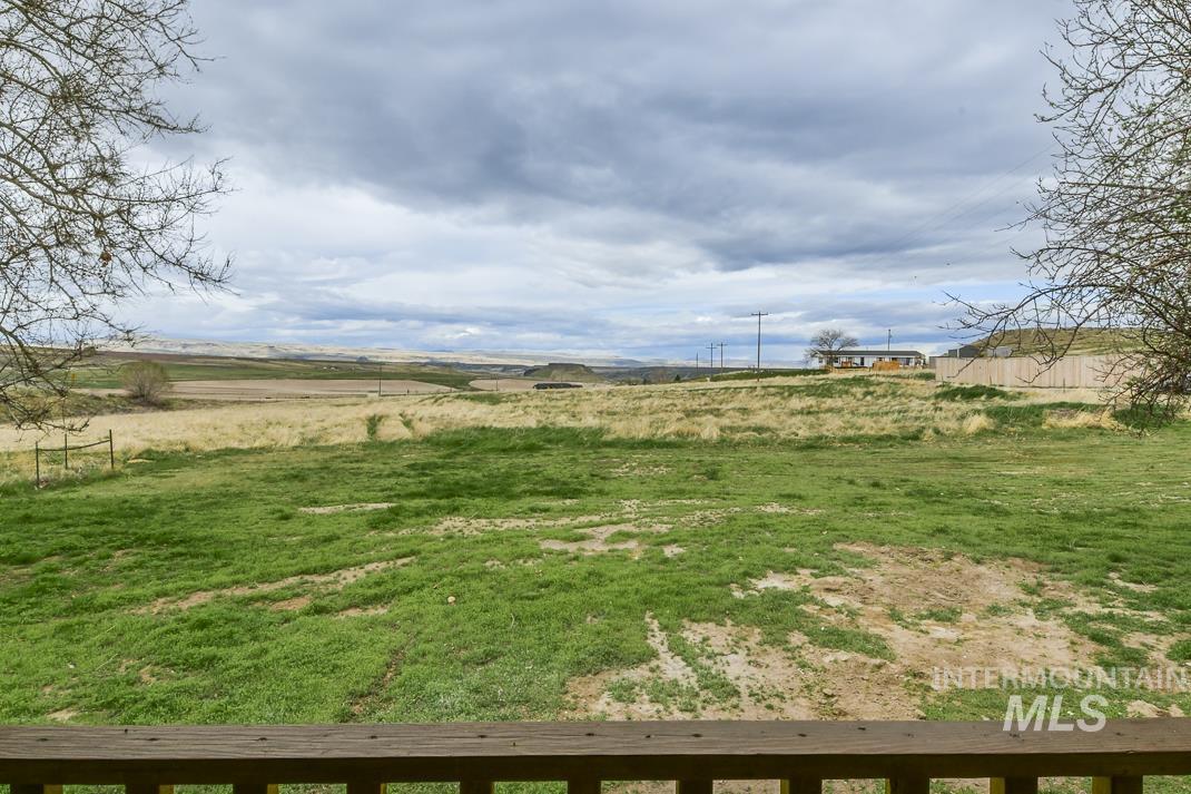16758 Deer Flat Rd, Caldwell, Idaho 83607, 2 Bedrooms, 2 Bathrooms, Residential For Sale, Price $575,000,MLS 98942645