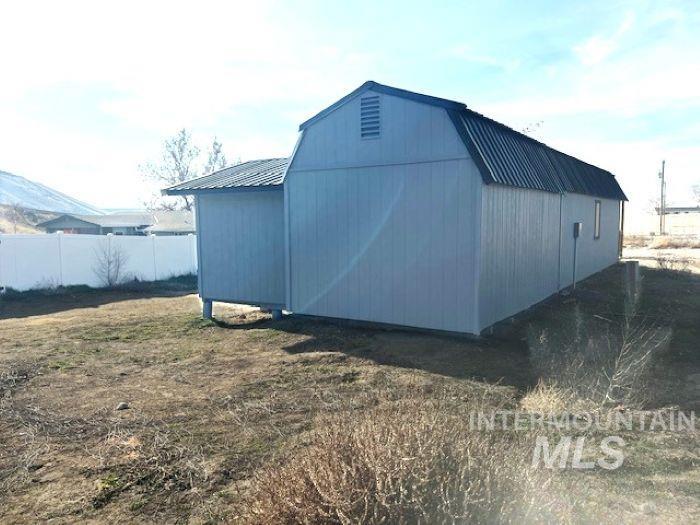 16758 Deer Flat Rd, Caldwell, Idaho 83607, 2 Bedrooms, 2 Bathrooms, Residential For Sale, Price $575,000,MLS 98942645