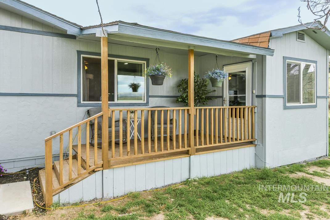 16758 Deer Flat Rd, Caldwell, Idaho 83607, 2 Bedrooms, 2 Bathrooms, Residential For Sale, Price $575,000,MLS 98942645