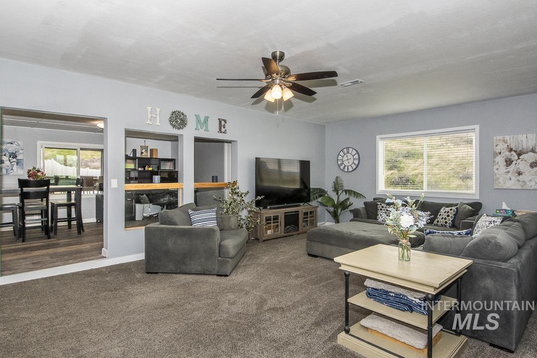 16758 Deer Flat Rd, Caldwell, Idaho 83607, 2 Bedrooms, 2 Bathrooms, Residential For Sale, Price $575,000,MLS 98942645