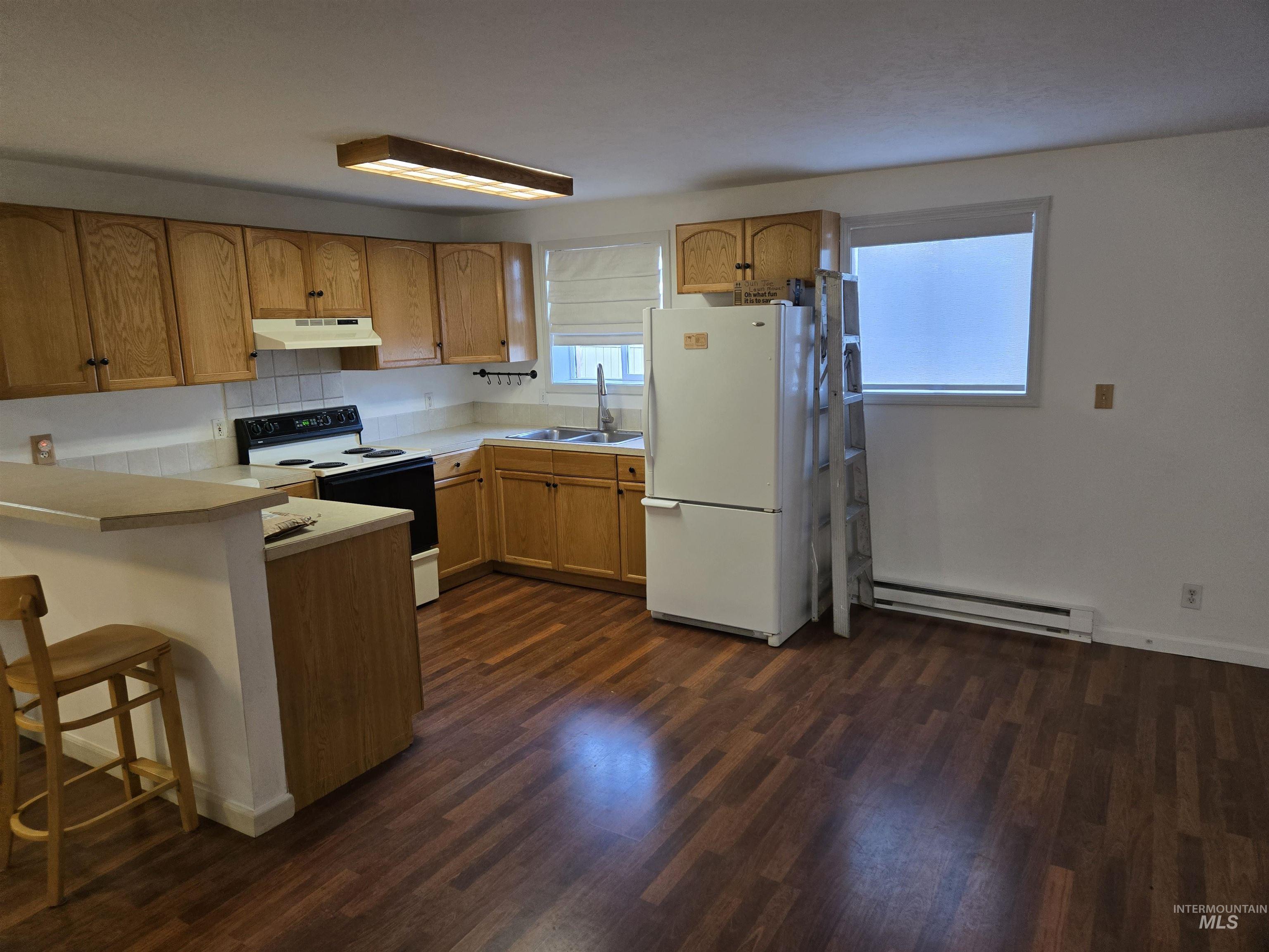 330 East Ave. S, Hagerman, Idaho 83332, 2 Bedrooms, 1 Bathroom, Residential For Sale, Price $259,000,MLS 98942680