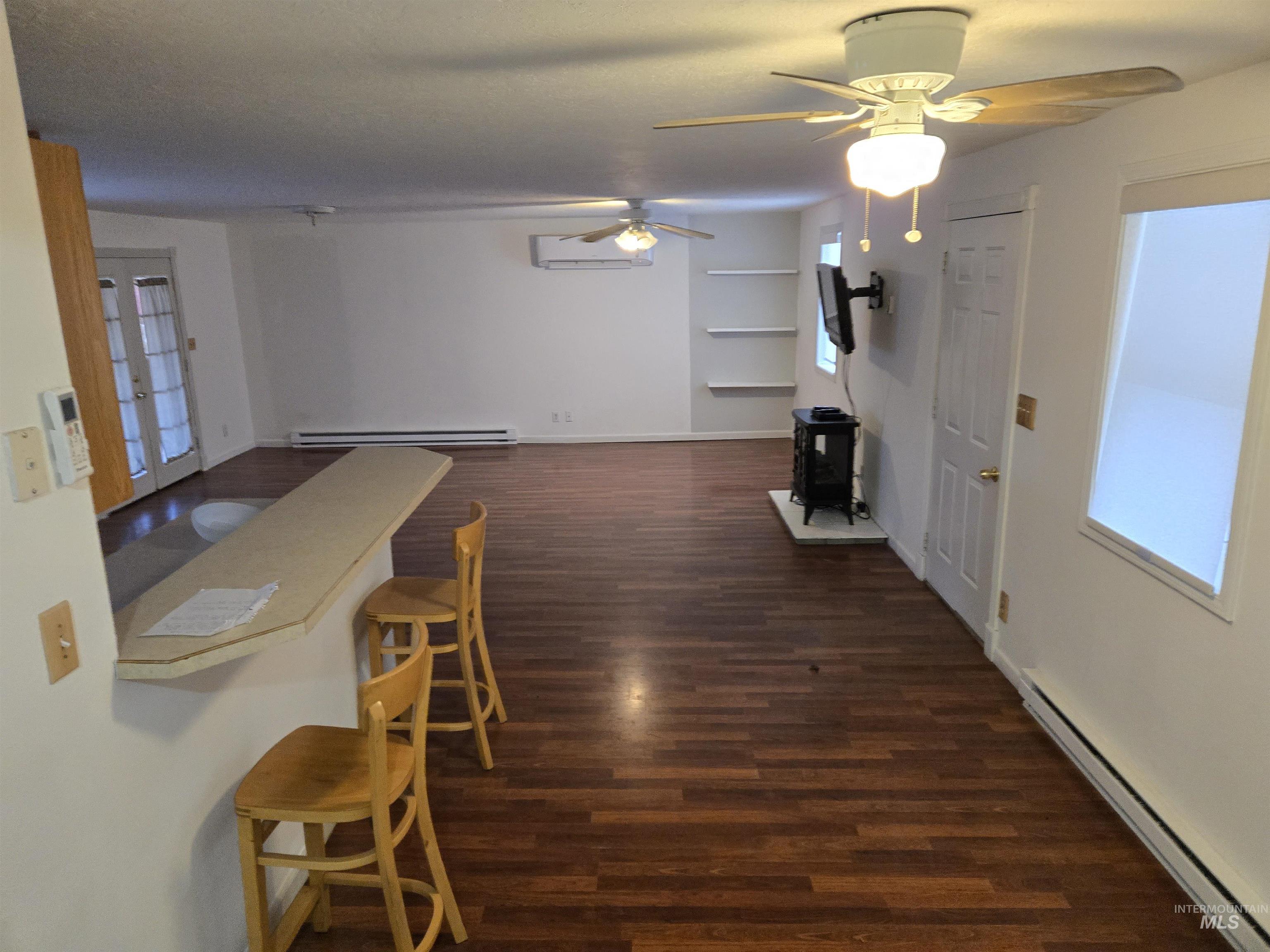 330 East Ave. S, Hagerman, Idaho 83332, 2 Bedrooms, 1 Bathroom, Residential For Sale, Price $259,000,MLS 98942680