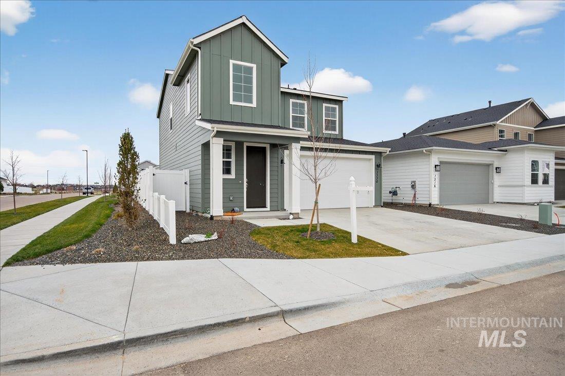 1330 W Regency Ridge Dr, Meridian, Idaho 83642, 3 Bedrooms, 2.5 Bathrooms, Residential For Sale, Price $440,000,MLS 98942712
