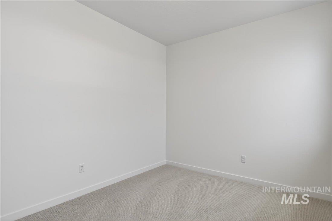 1330 W Regency Ridge Dr, Meridian, Idaho 83642, 3 Bedrooms, 2.5 Bathrooms, Residential For Sale, Price $440,000,MLS 98942712