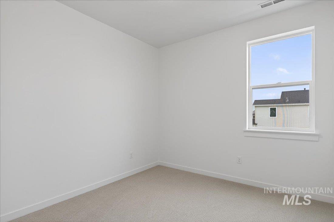 1330 W Regency Ridge Dr, Meridian, Idaho 83642, 3 Bedrooms, 2.5 Bathrooms, Residential For Sale, Price $440,000,MLS 98942712