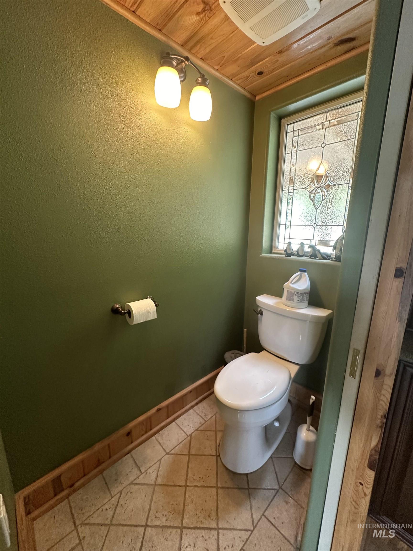 2223 Glenwood Rd, Kamiah, Idaho 83536, 2 Bedrooms, 1.5 Bathrooms, Residential For Sale, Price $439,000, 98942744