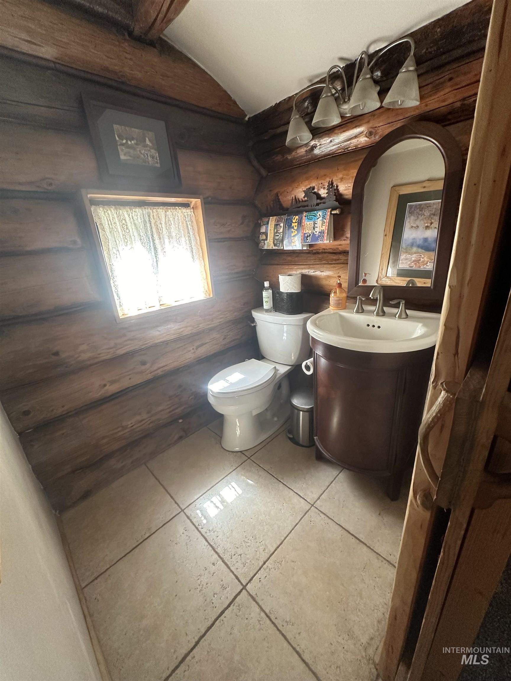 2223 Glenwood Rd, Kamiah, Idaho 83536, 2 Bedrooms, 1.5 Bathrooms, Residential For Sale, Price $439,000, 98942744