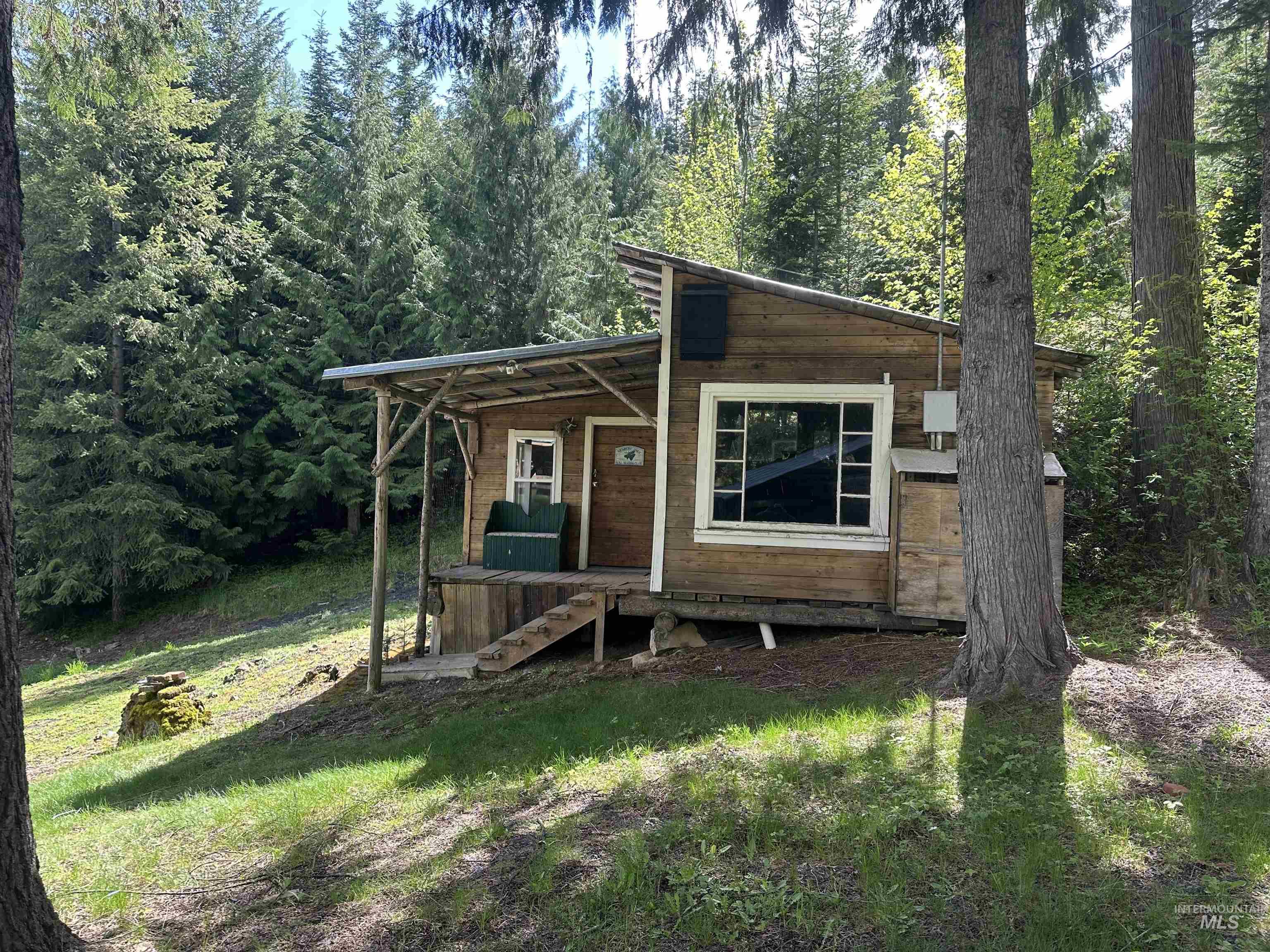 2223 Glenwood Rd, Kamiah, Idaho 83536, 2 Bedrooms, 1.5 Bathrooms, Residential For Sale, Price $439,000, 98942744