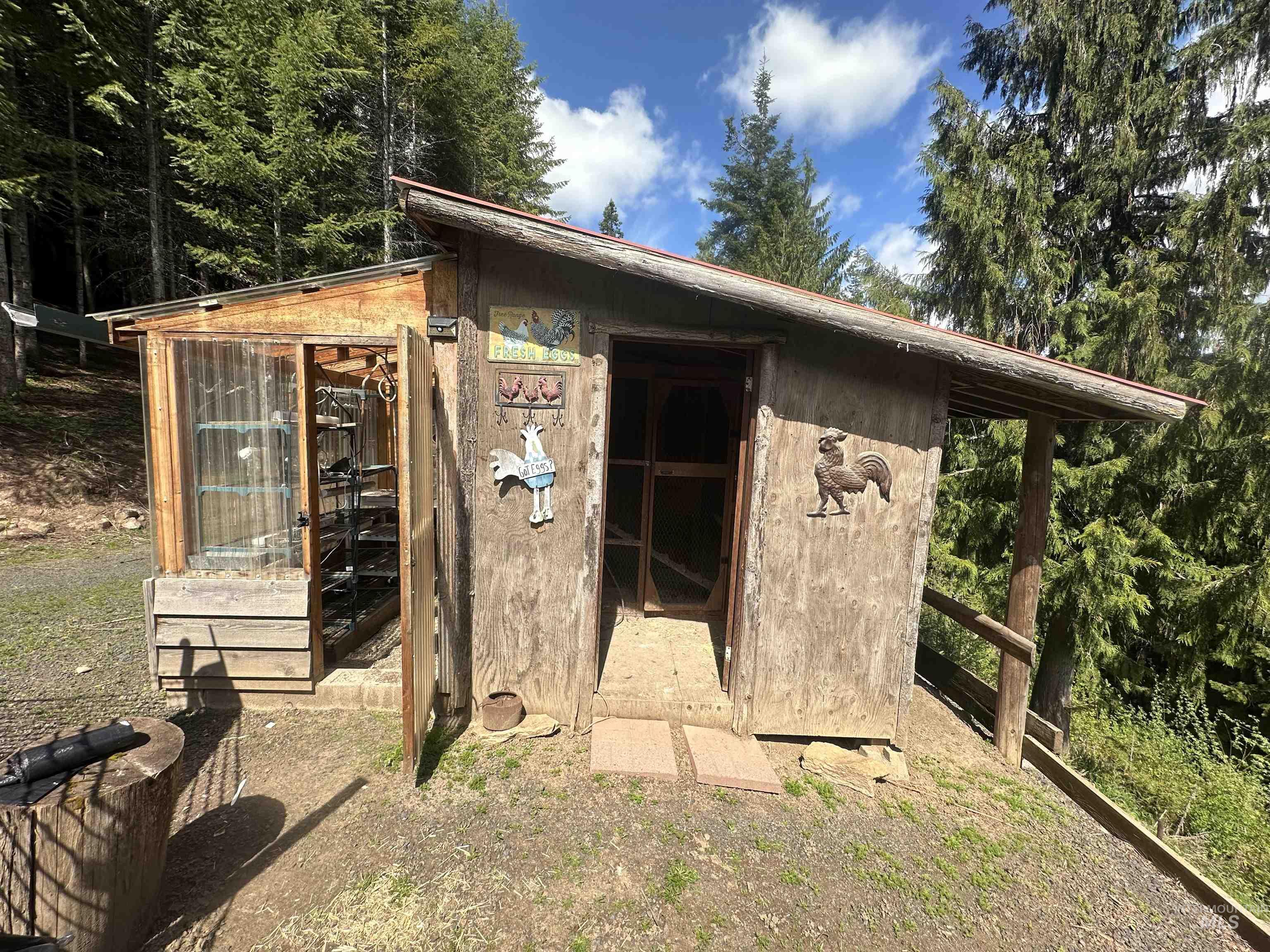 2223 Glenwood Rd, Kamiah, Idaho 83536, 2 Bedrooms, 1.5 Bathrooms, Residential For Sale, Price $439,000, 98942744