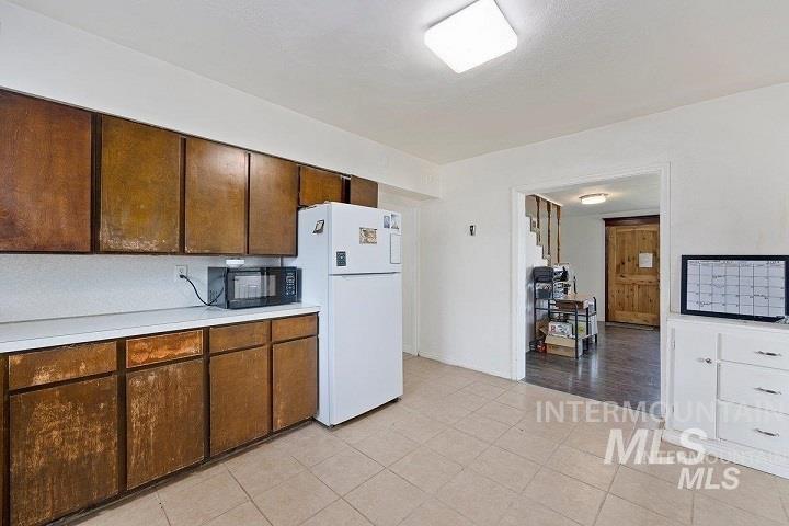 312 Boyd St W, Murtaugh, Idaho 83344, 5 Bedrooms, 2 Bathrooms, Residential For Sale, Price $299,000,MLS 98942899