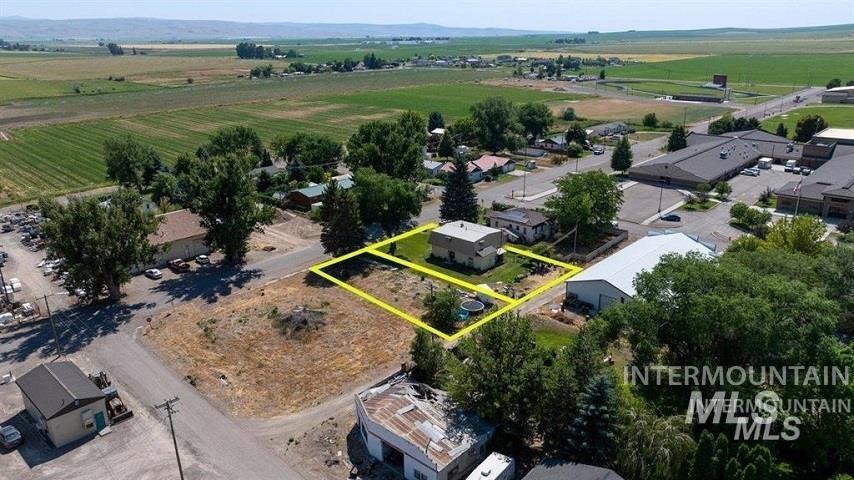 312 Boyd St W, Murtaugh, Idaho 83344, 5 Bedrooms, 2 Bathrooms, Residential For Sale, Price $299,000,MLS 98942899