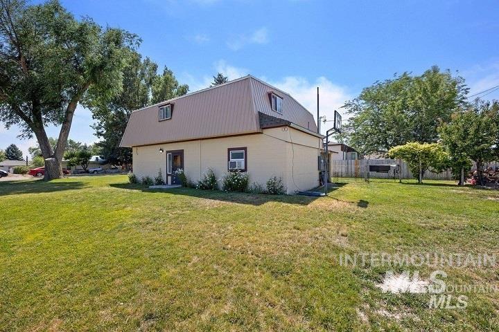 312 Boyd St W, Murtaugh, Idaho 83344, 5 Bedrooms, 2 Bathrooms, Residential For Sale, Price $299,000,MLS 98942899