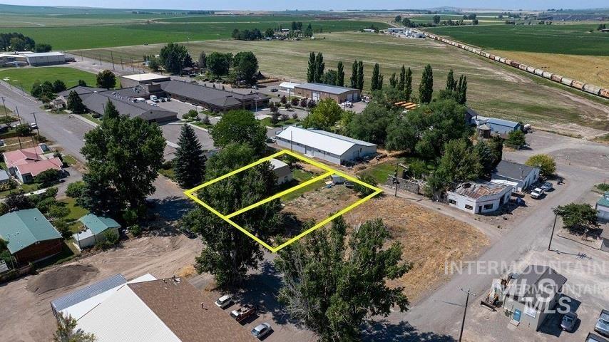 312 Boyd St W, Murtaugh, Idaho 83344, 5 Bedrooms, 2 Bathrooms, Residential For Sale, Price $299,000,MLS 98942899