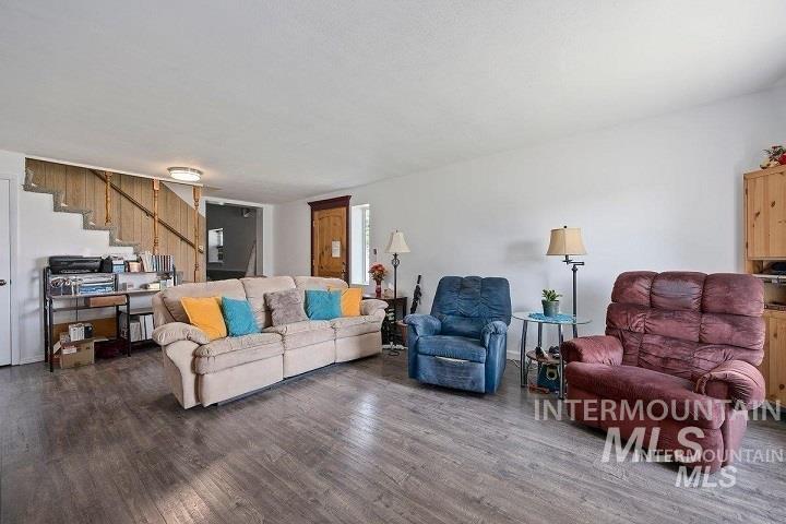 312 Boyd St W, Murtaugh, Idaho 83344, 5 Bedrooms, 2 Bathrooms, Residential For Sale, Price $299,000,MLS 98942899