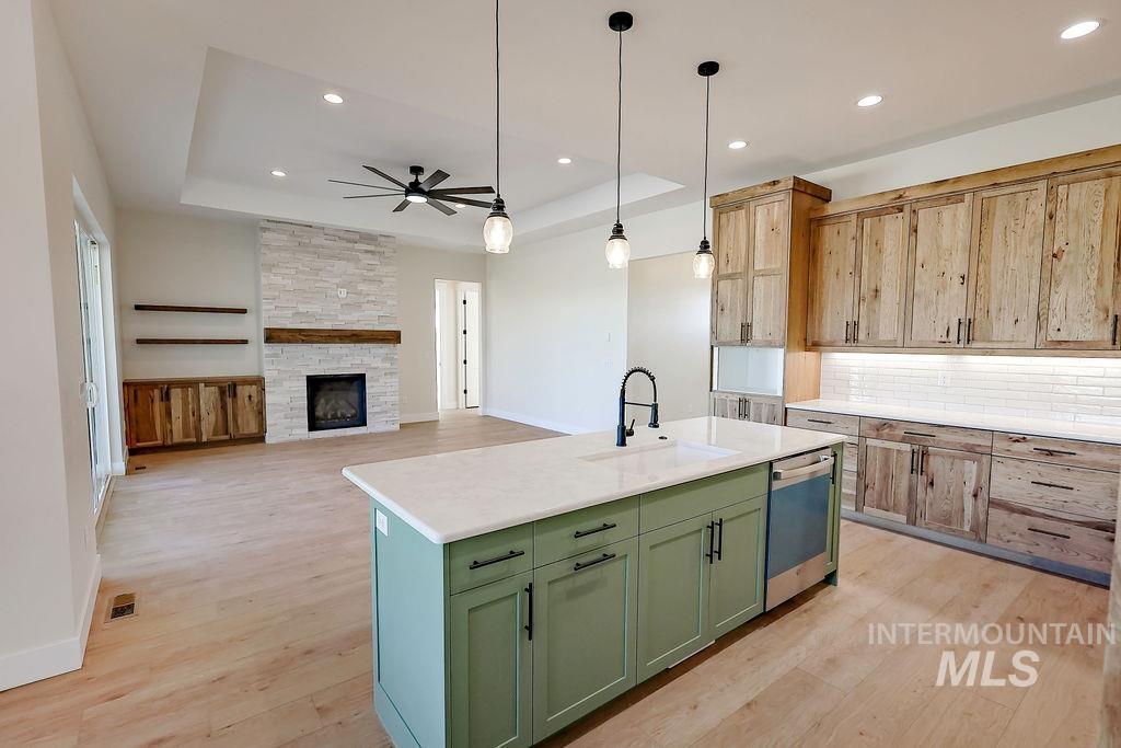 3688 E 3735 N, Kimberly, Idaho 83341, 5 Bedrooms, 2.5 Bathrooms, Residential For Sale, Price $765,000,MLS 98942989