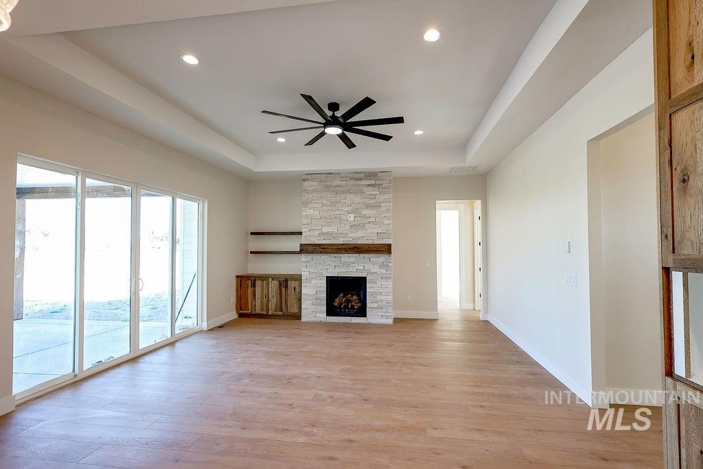 3688 E 3735 N, Kimberly, Idaho 83341, 5 Bedrooms, 2.5 Bathrooms, Residential For Sale, Price $765,000,MLS 98942989