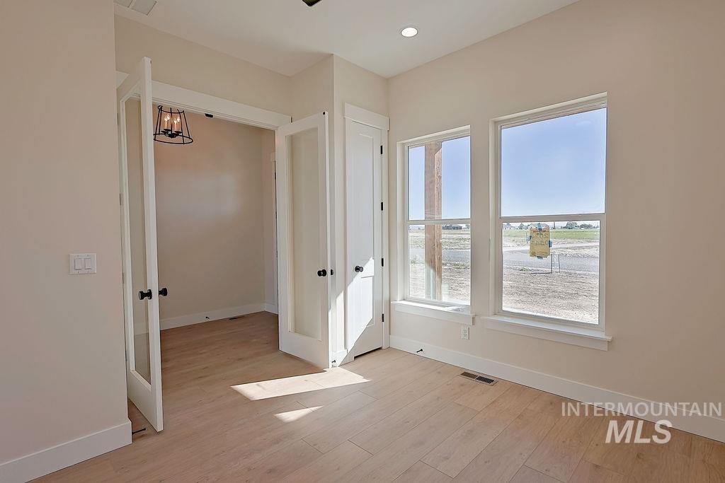 3688 E 3735 N, Kimberly, Idaho 83341, 5 Bedrooms, 2.5 Bathrooms, Residential For Sale, Price $765,000,MLS 98942989