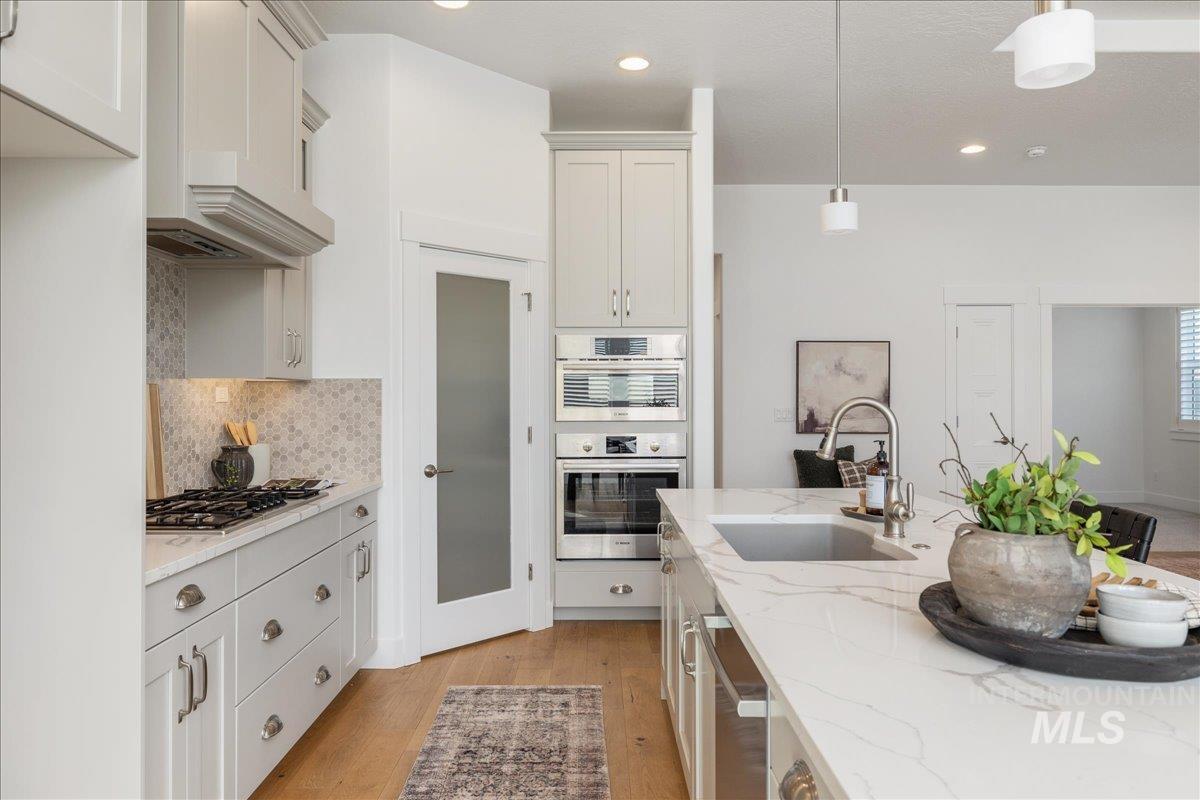 2574 E Maddy Ln, Meridian, Idaho 83646, 3 Bedrooms, 2 Bathrooms, Residential For Sale, Price $525,000,MLS 98943015