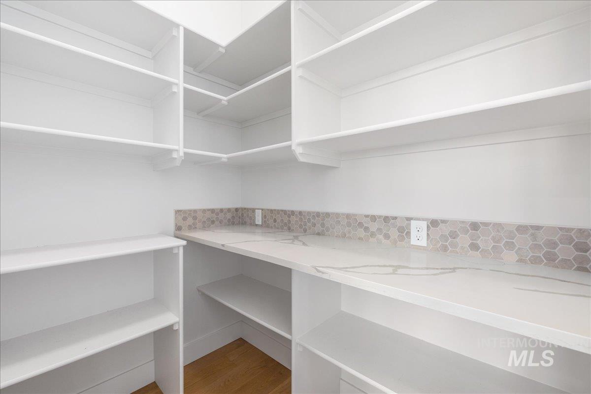 2574 E Maddy Ln, Meridian, Idaho 83646, 3 Bedrooms, 2 Bathrooms, Residential For Sale, Price $525,000,MLS 98943015