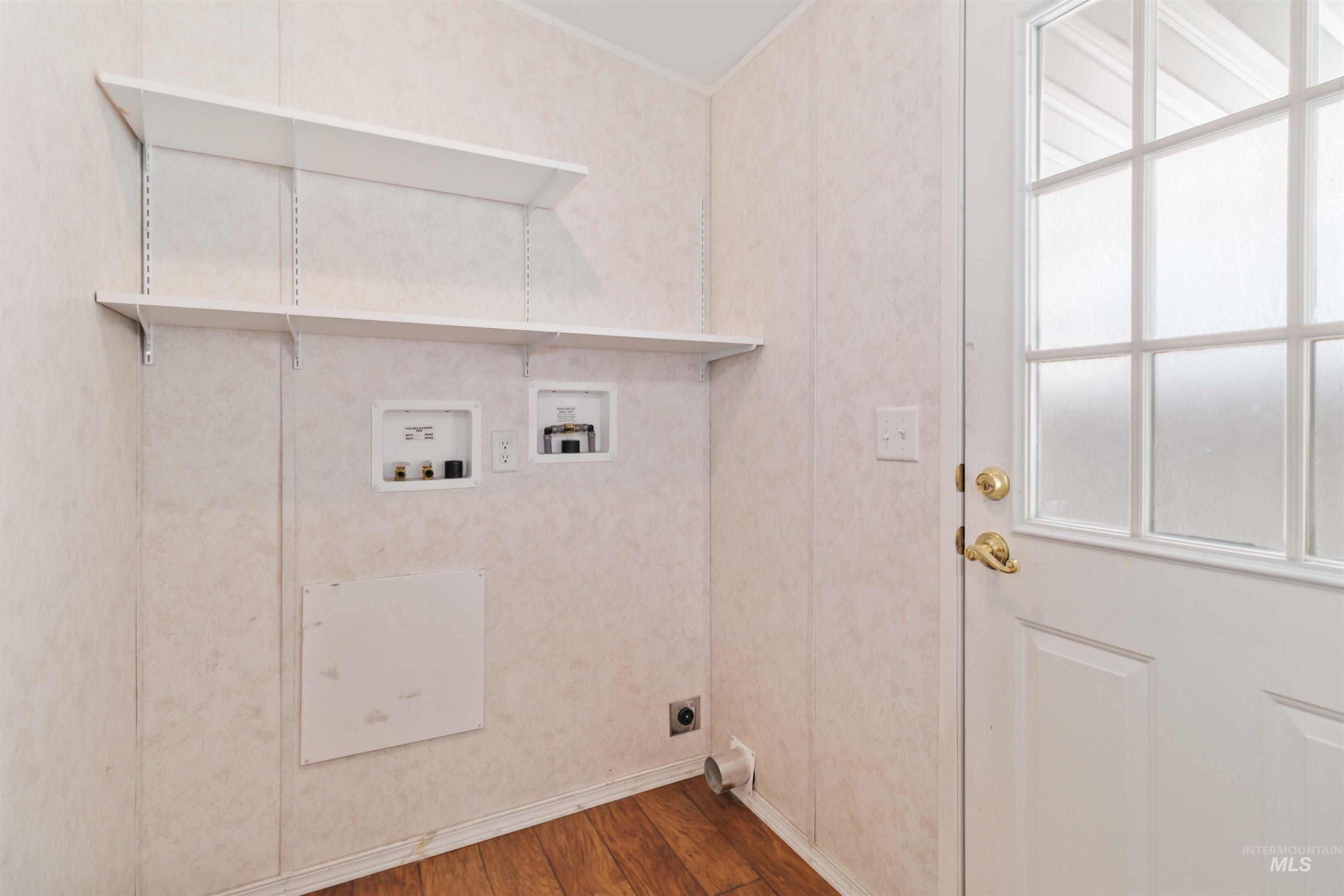 9390 Ustick, Boise, Idaho 83704, 3 Bedrooms, 2 Bathrooms, Residential For Sale, Price $157,000, 98943180