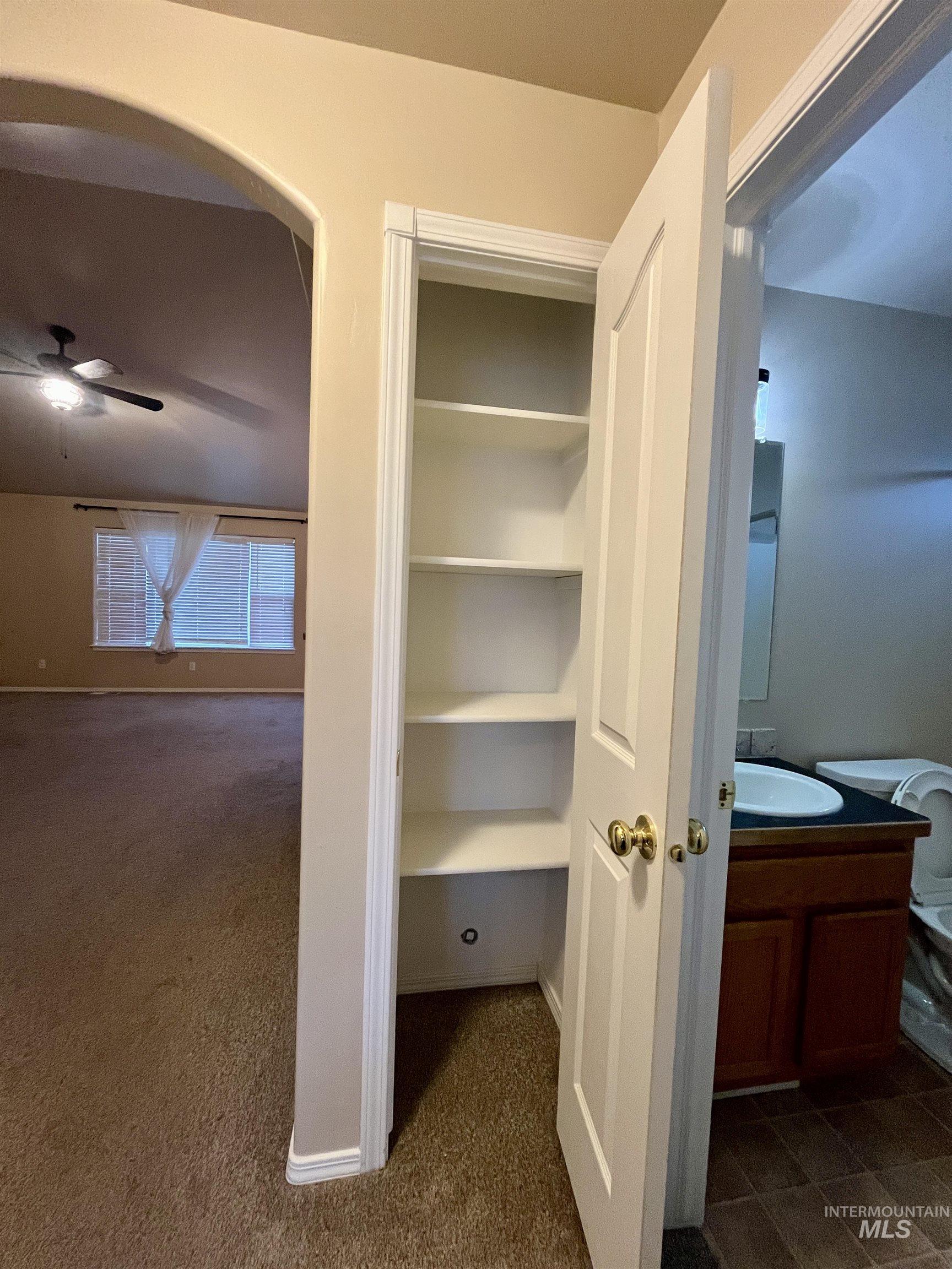 404 Partridge Ln, Twin Falls, Idaho 83301, 3 Bedrooms, 2 Bathrooms, Residential For Sale, Price $339,900,MLS 98943394