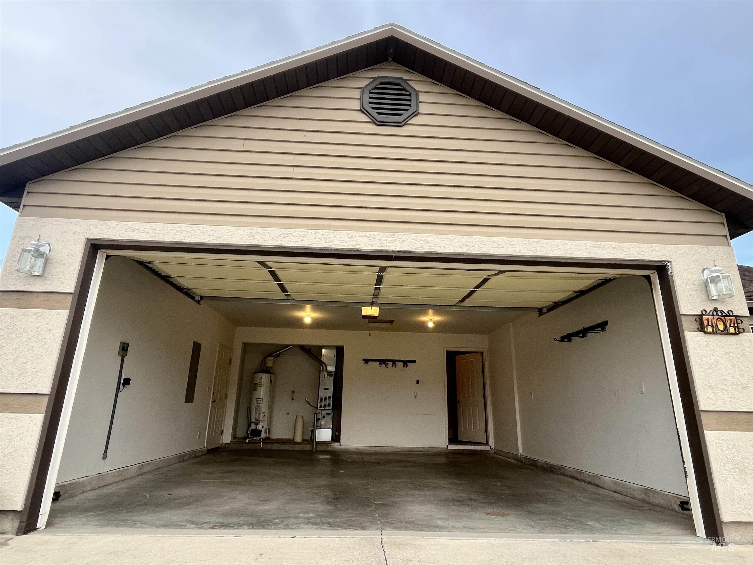 404 Partridge Ln, Twin Falls, Idaho 83301, 3 Bedrooms, 2 Bathrooms, Residential For Sale, Price $339,900,MLS 98943394