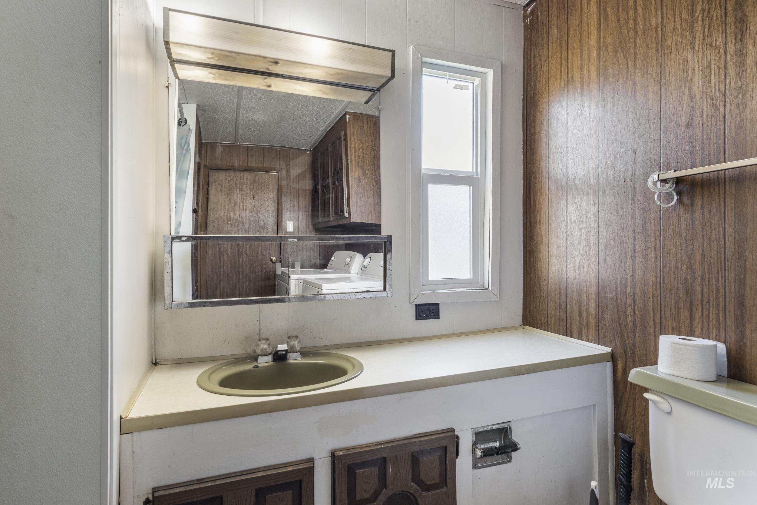 1508 E. Main St, Emmett, Idaho 83617, 2 Bedrooms, 1 Bathroom, Residential For Sale, Price $39,990, 98943509