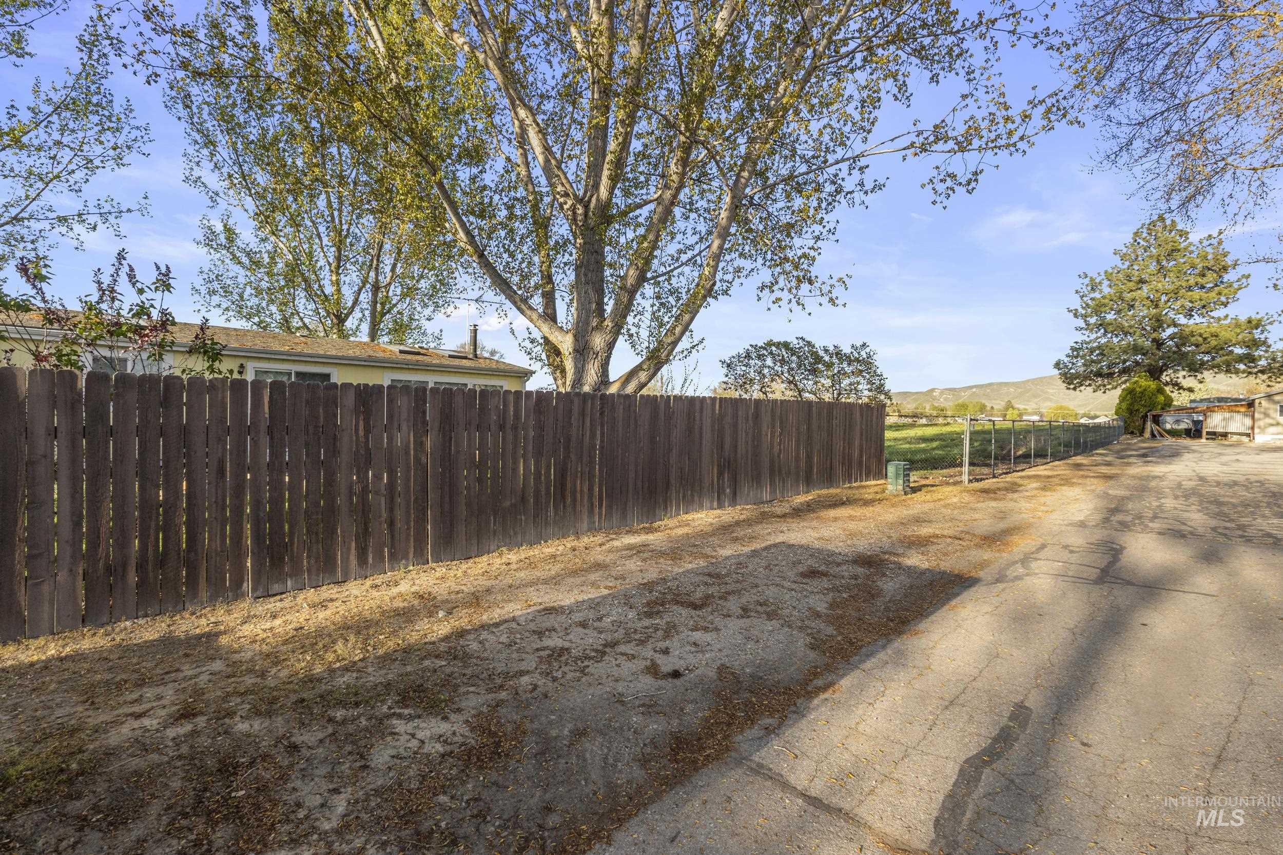 1508 E. Main St, Emmett, Idaho 83617, 2 Bedrooms, 1 Bathroom, Residential For Sale, Price $39,990, 98943509