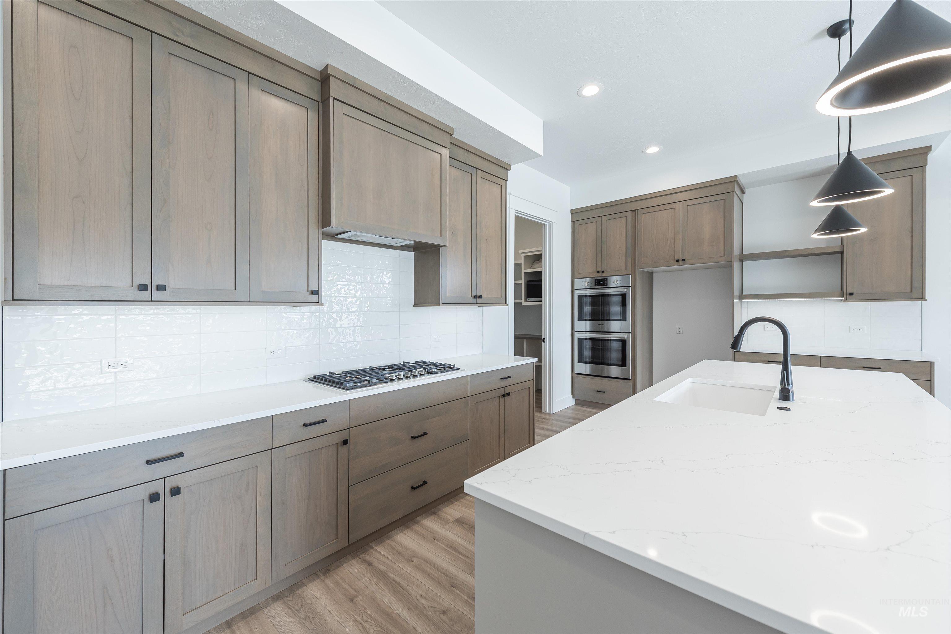 9376 S Egg Harbor, Kuna, Idaho 83634, 3 Bedrooms, 2 Bathrooms, Residential For Sale, Price $549,900, 98943567