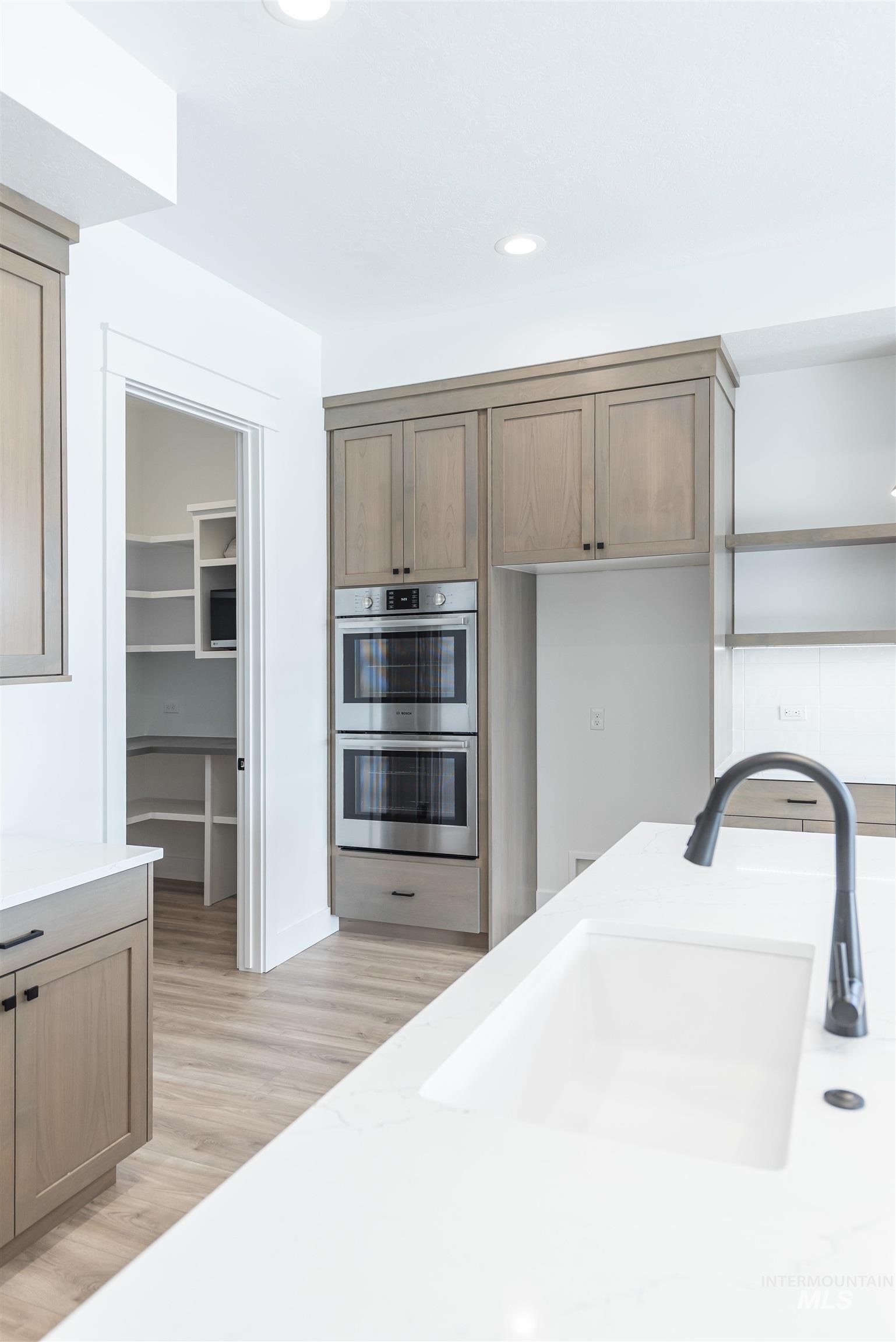 9376 S Egg Harbor, Kuna, Idaho 83634, 3 Bedrooms, 2 Bathrooms, Residential For Sale, Price $549,900, 98943567