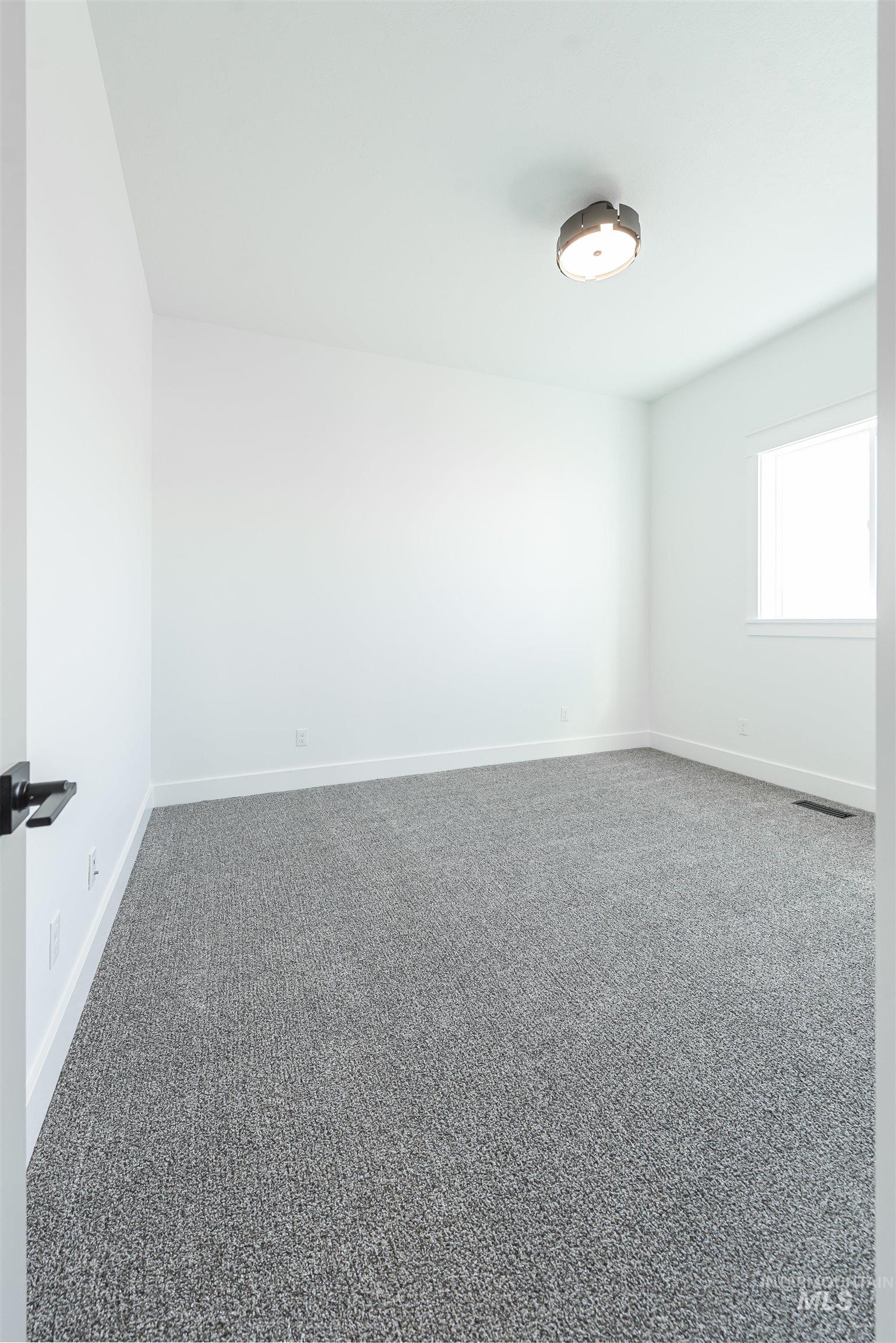 9376 S Egg Harbor, Kuna, Idaho 83634, 3 Bedrooms, 2 Bathrooms, Residential For Sale, Price $549,900, 98943567