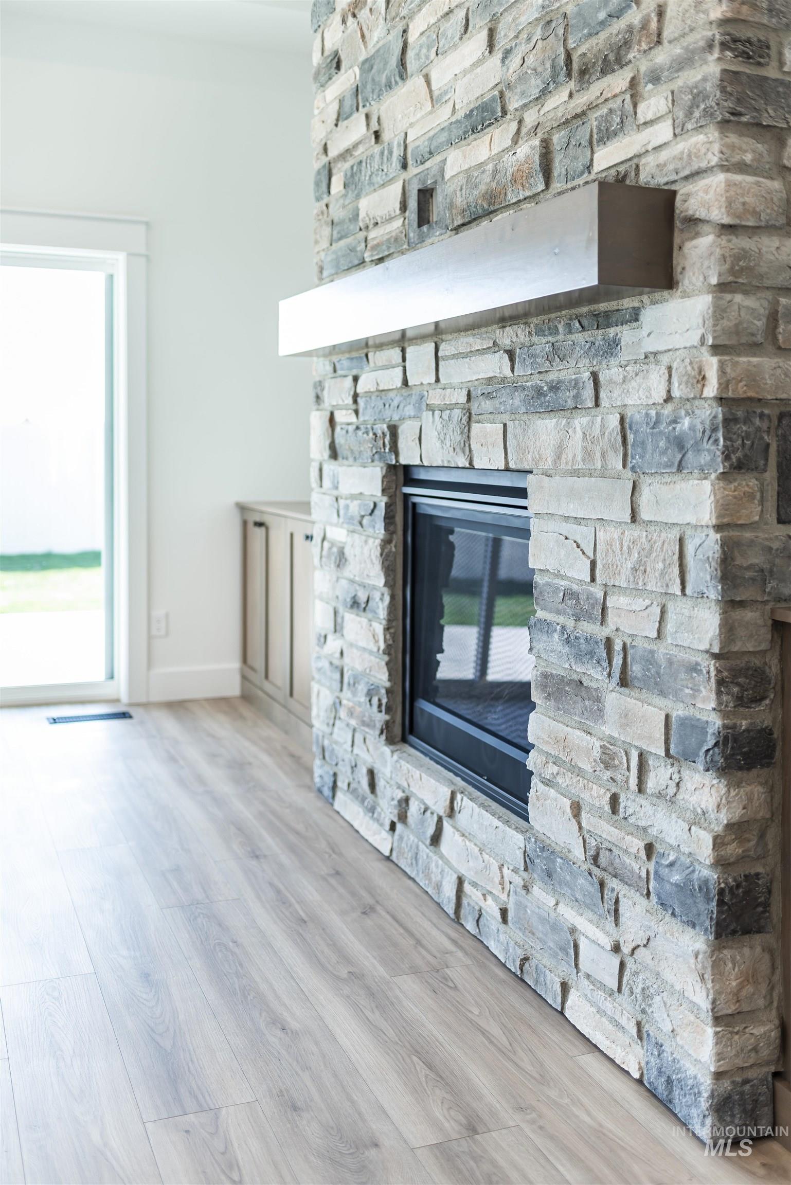 9376 S Egg Harbor, Kuna, Idaho 83634, 3 Bedrooms, 2 Bathrooms, Residential For Sale, Price $549,900, 98943567