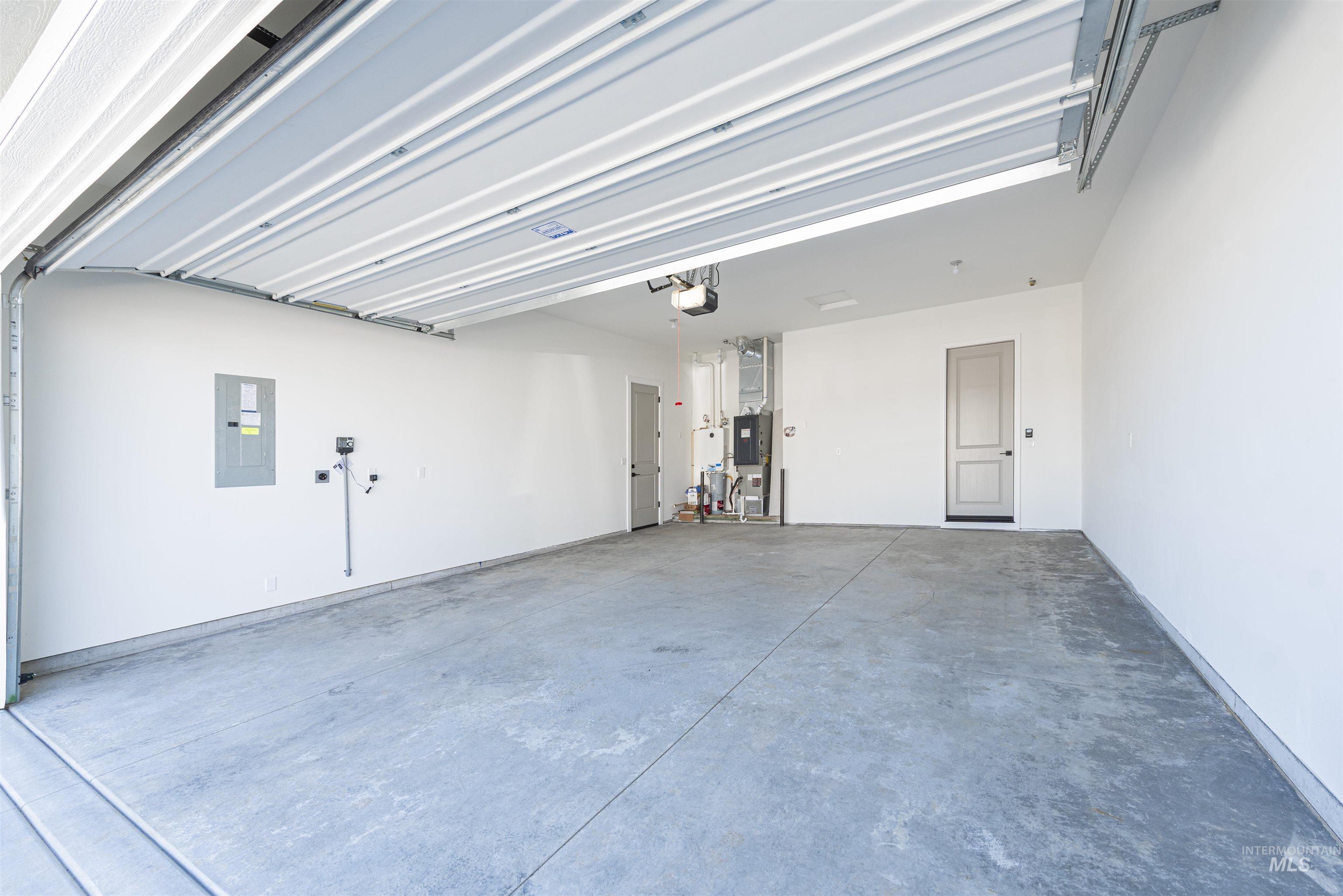 9376 S Egg Harbor, Kuna, Idaho 83634, 3 Bedrooms, 2 Bathrooms, Residential For Sale, Price $549,900, 98943567