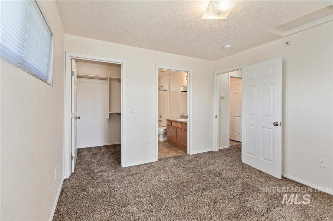 11063 W Brassy Cove Loop, Nampa, Idaho 83651, 2 Bedrooms, 2 Bathrooms, Residential Income For Sale, Price $850,000, 98943648