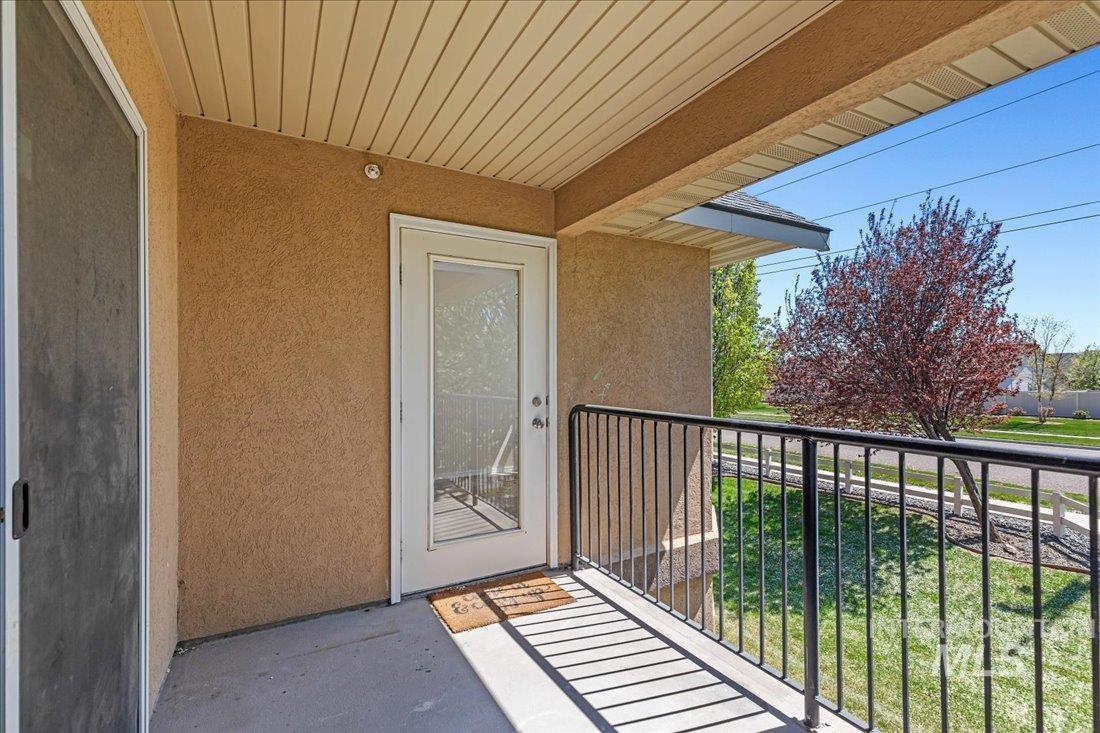 11063 W Brassy Cove Loop, Nampa, Idaho 83651, 2 Bedrooms, 2 Bathrooms, Residential Income For Sale, Price $850,000, 98943648