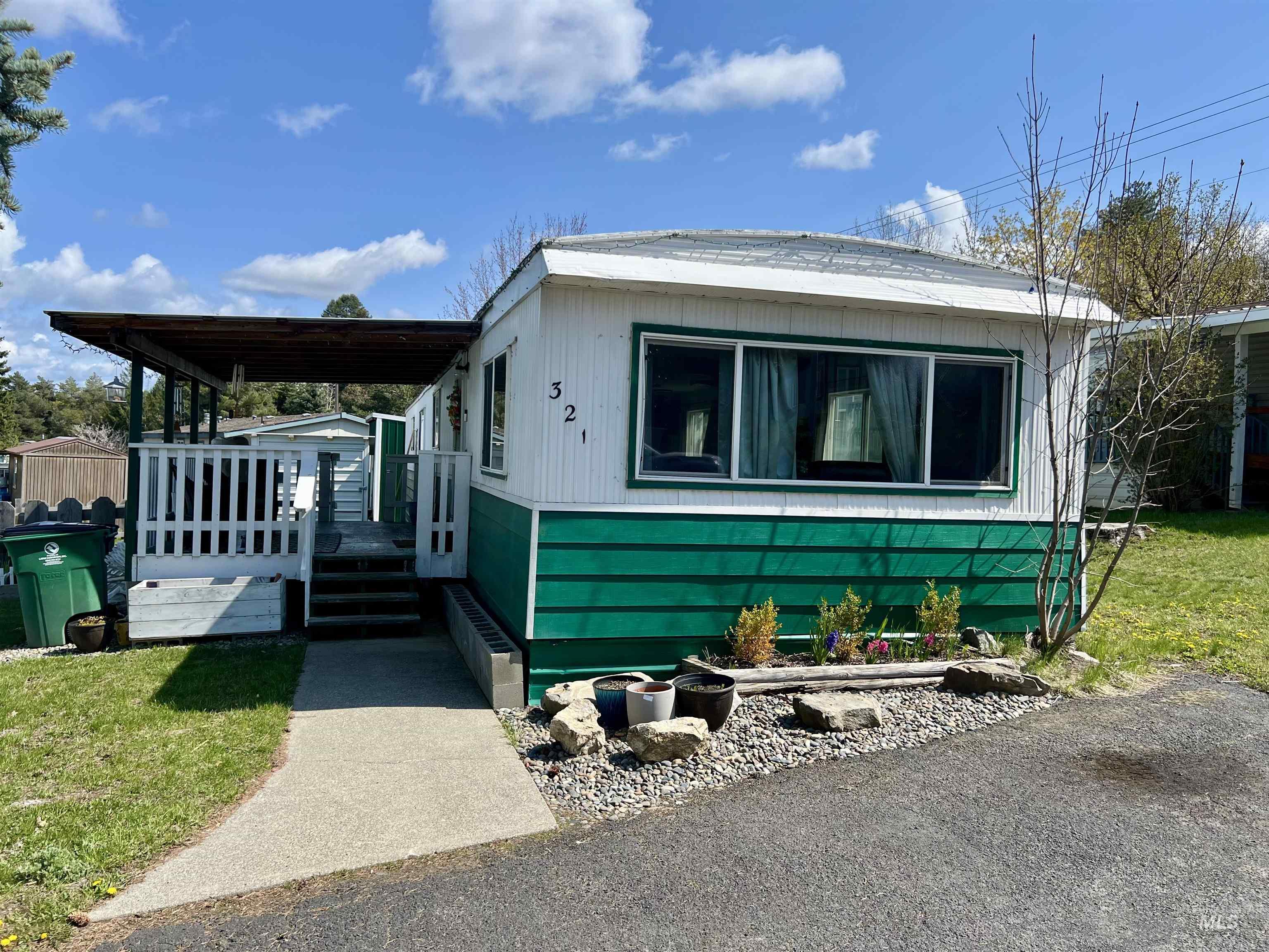 411 N Almon, Moscow, Idaho 83843, 2 Bedrooms, 1 Bathroom, Residential For Sale, Price $30,000, 98943904