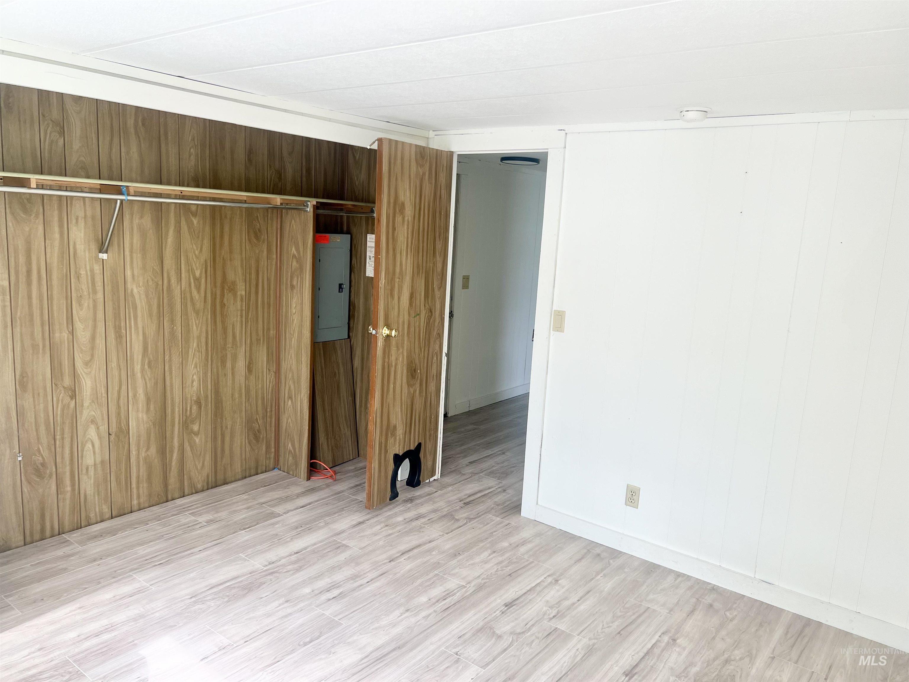 411 N Almon, Moscow, Idaho 83843, 2 Bedrooms, 1 Bathroom, Residential For Sale, Price $30,000, 98943904