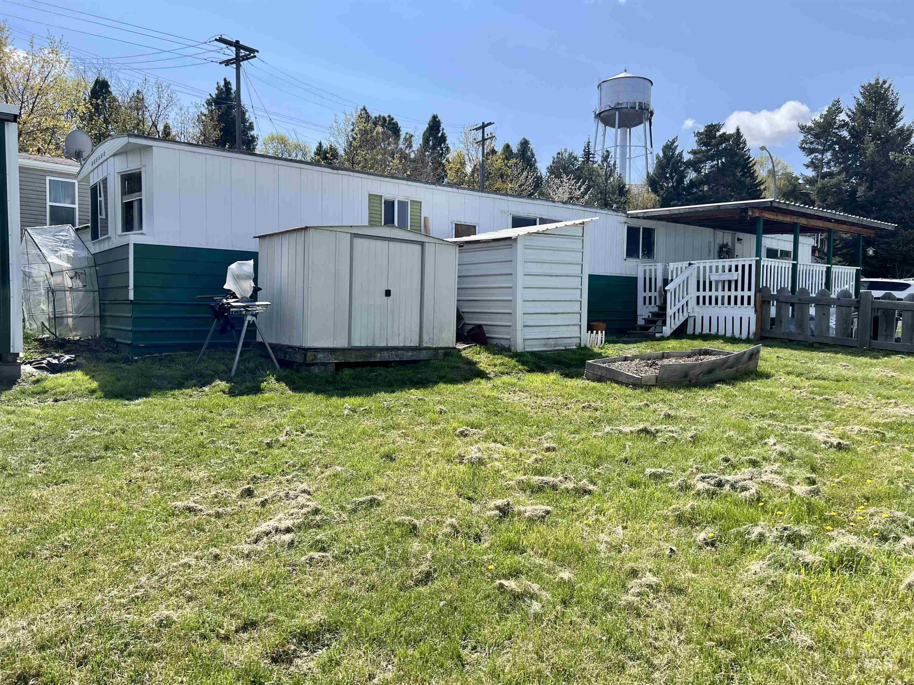 411 N Almon, Moscow, Idaho 83843, 2 Bedrooms, 1 Bathroom, Residential For Sale, Price $30,000, 98943904