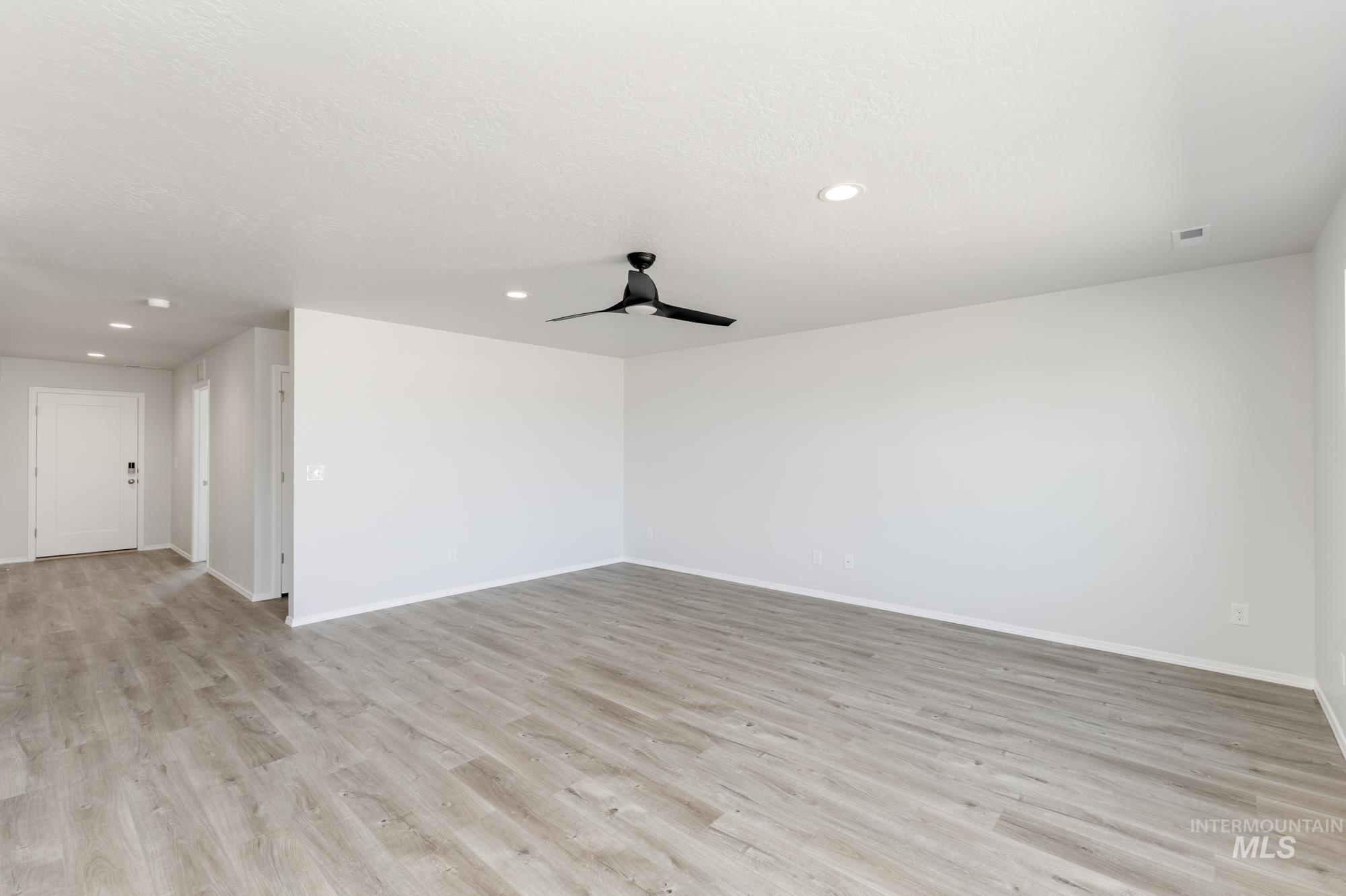 4221 Hewitt St, Caldwell, Idaho 83605, 5 Bedrooms, 3 Bathrooms, Residential For Sale, Price $449,990, 98944111