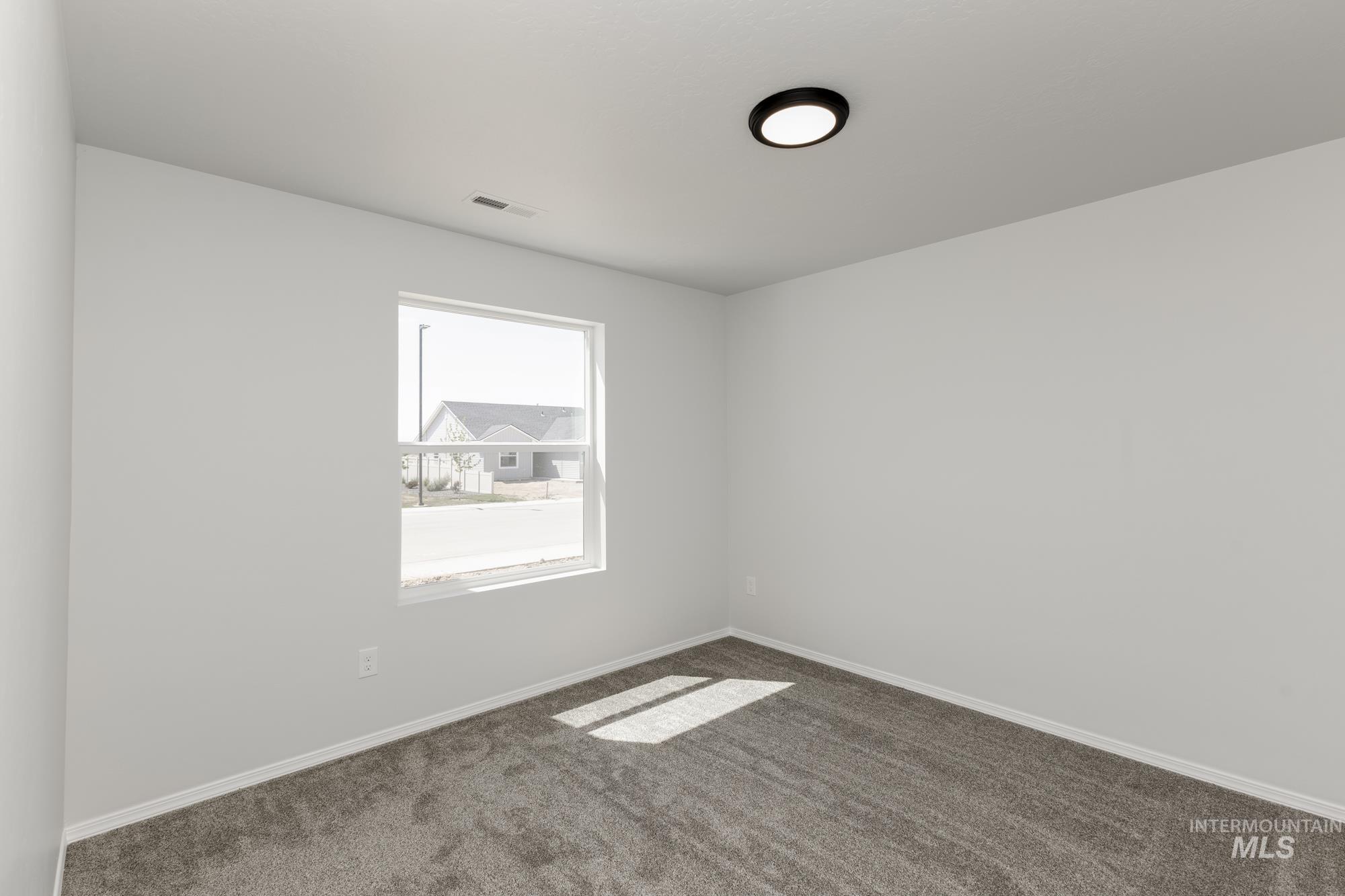 4221 Hewitt St, Caldwell, Idaho 83605, 5 Bedrooms, 3 Bathrooms, Residential For Sale, Price $449,990, 98944111