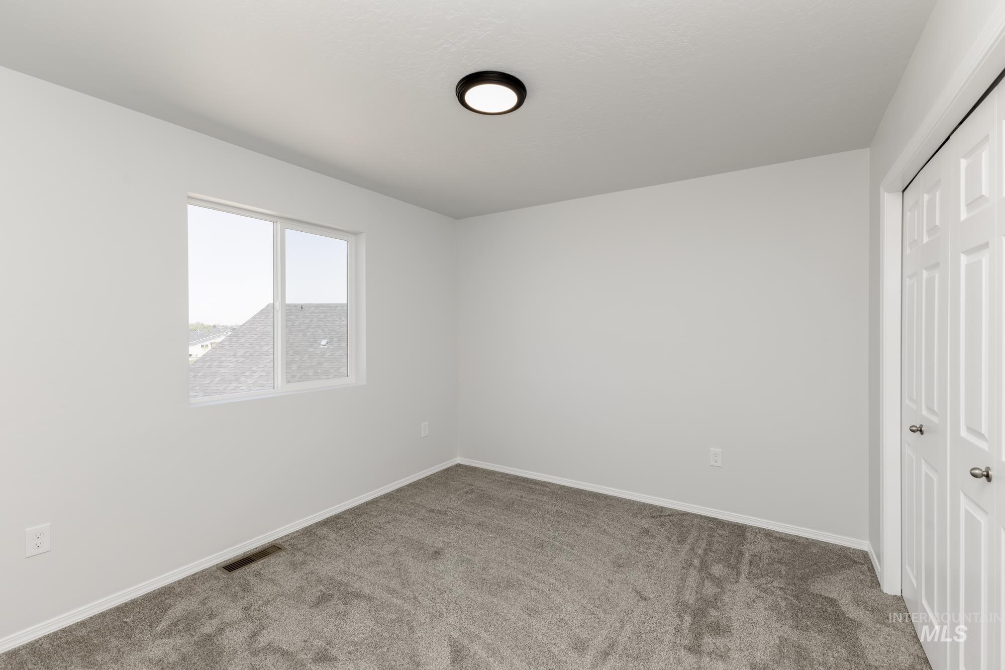 4221 Hewitt St, Caldwell, Idaho 83605, 5 Bedrooms, 3 Bathrooms, Residential For Sale, Price $449,990, 98944111