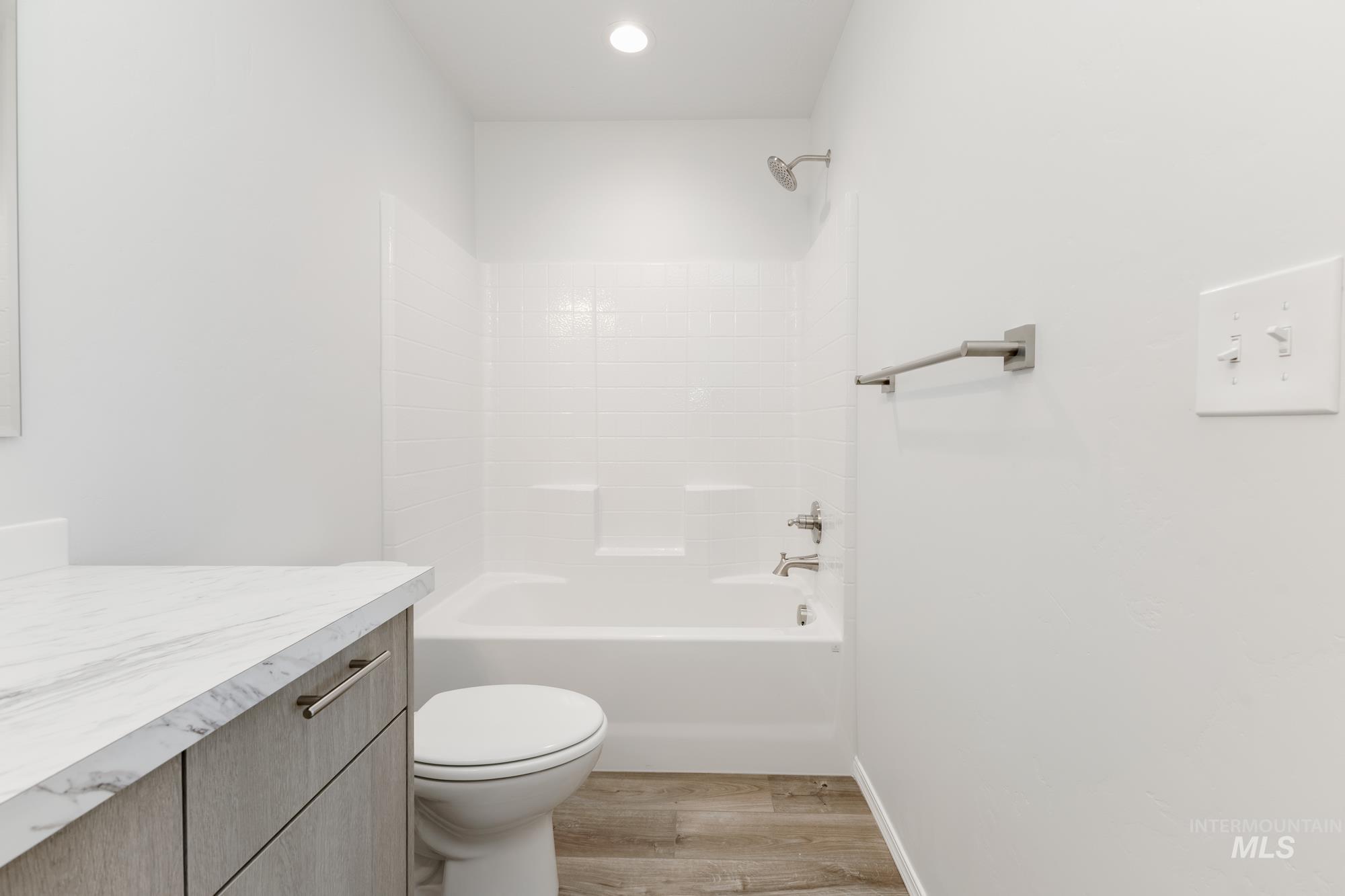 4221 Hewitt St, Caldwell, Idaho 83605, 5 Bedrooms, 3 Bathrooms, Residential For Sale, Price $449,990, 98944111